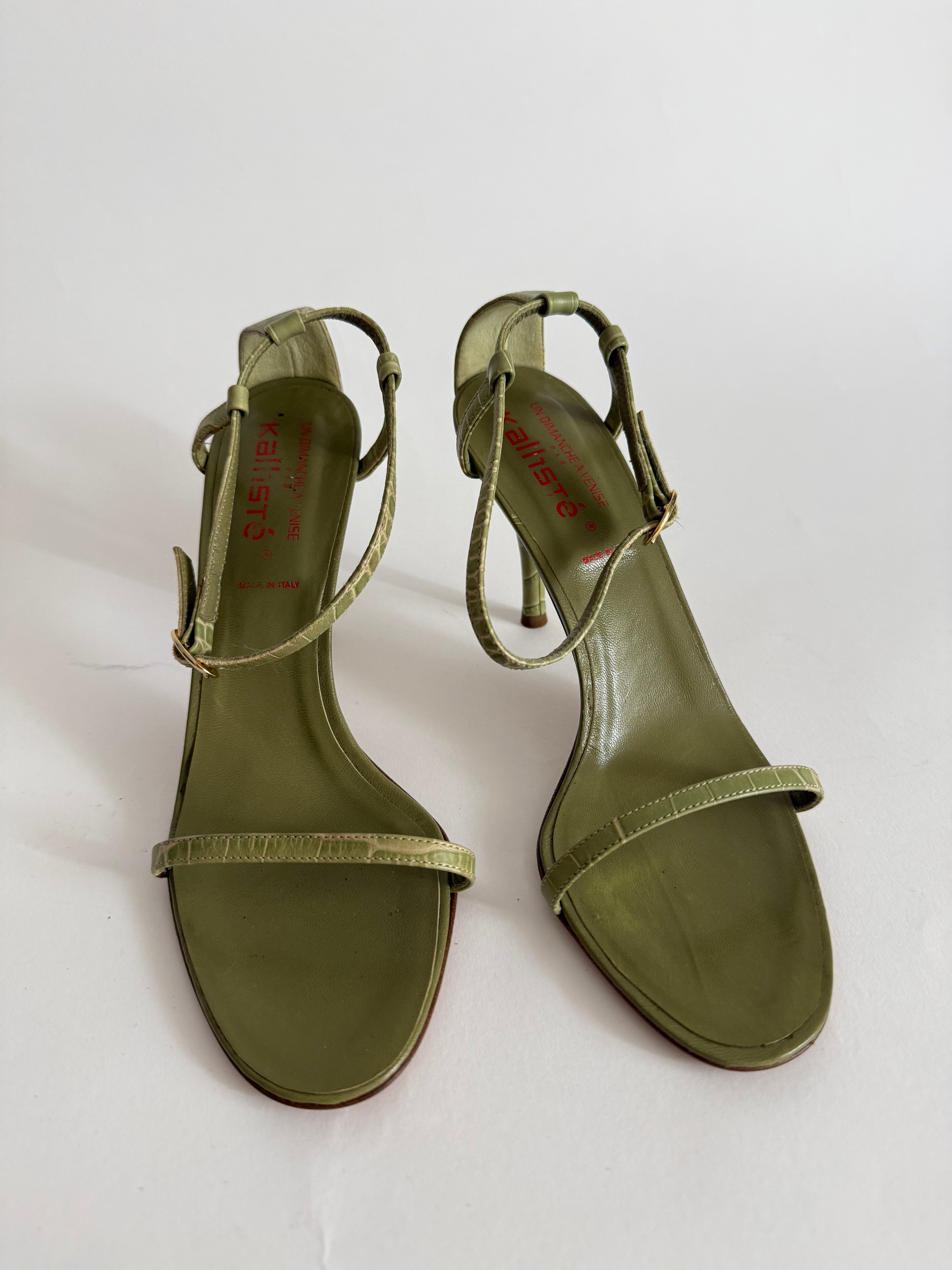 Vintage green sandals