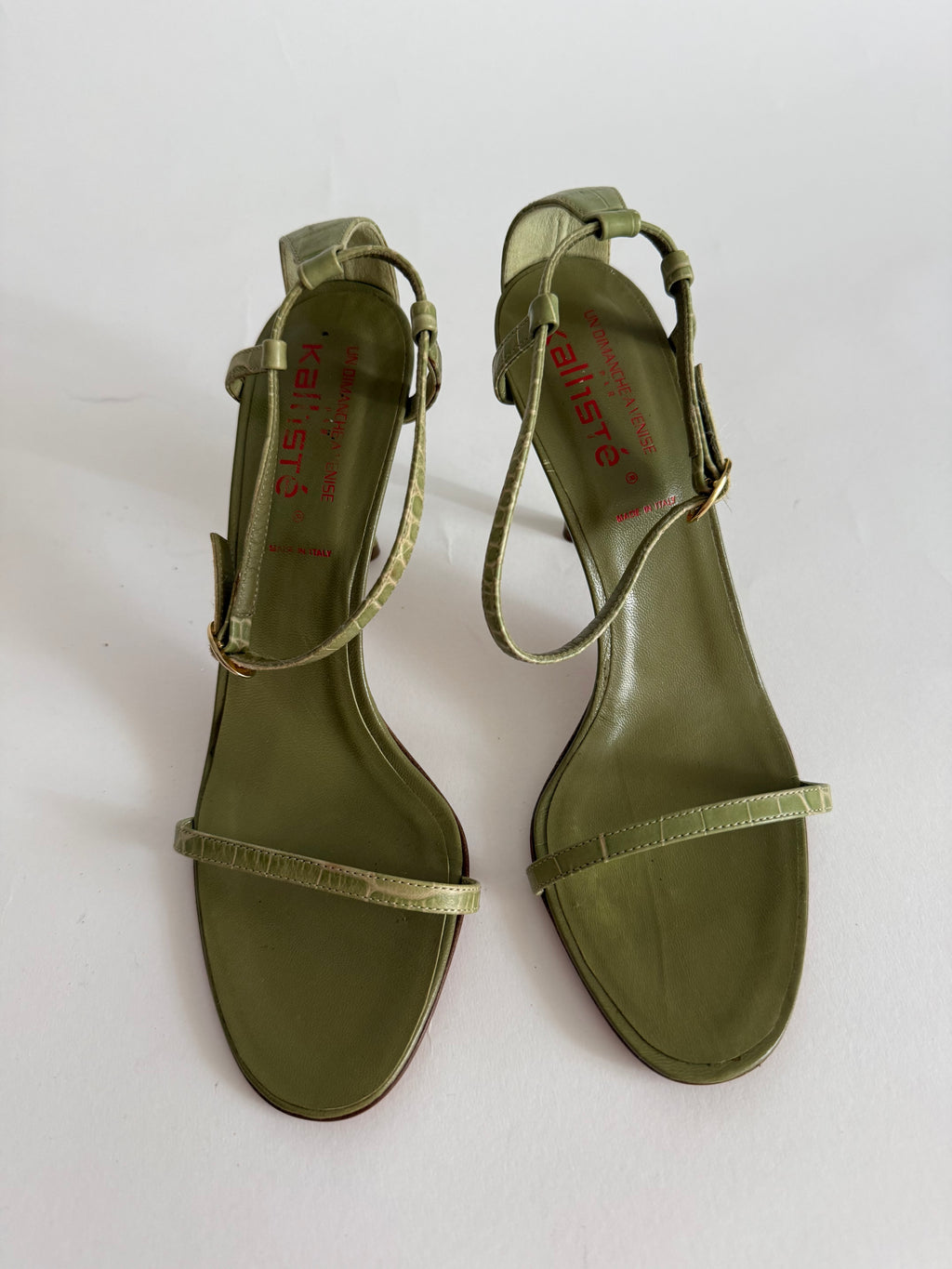 Vintage green sandals