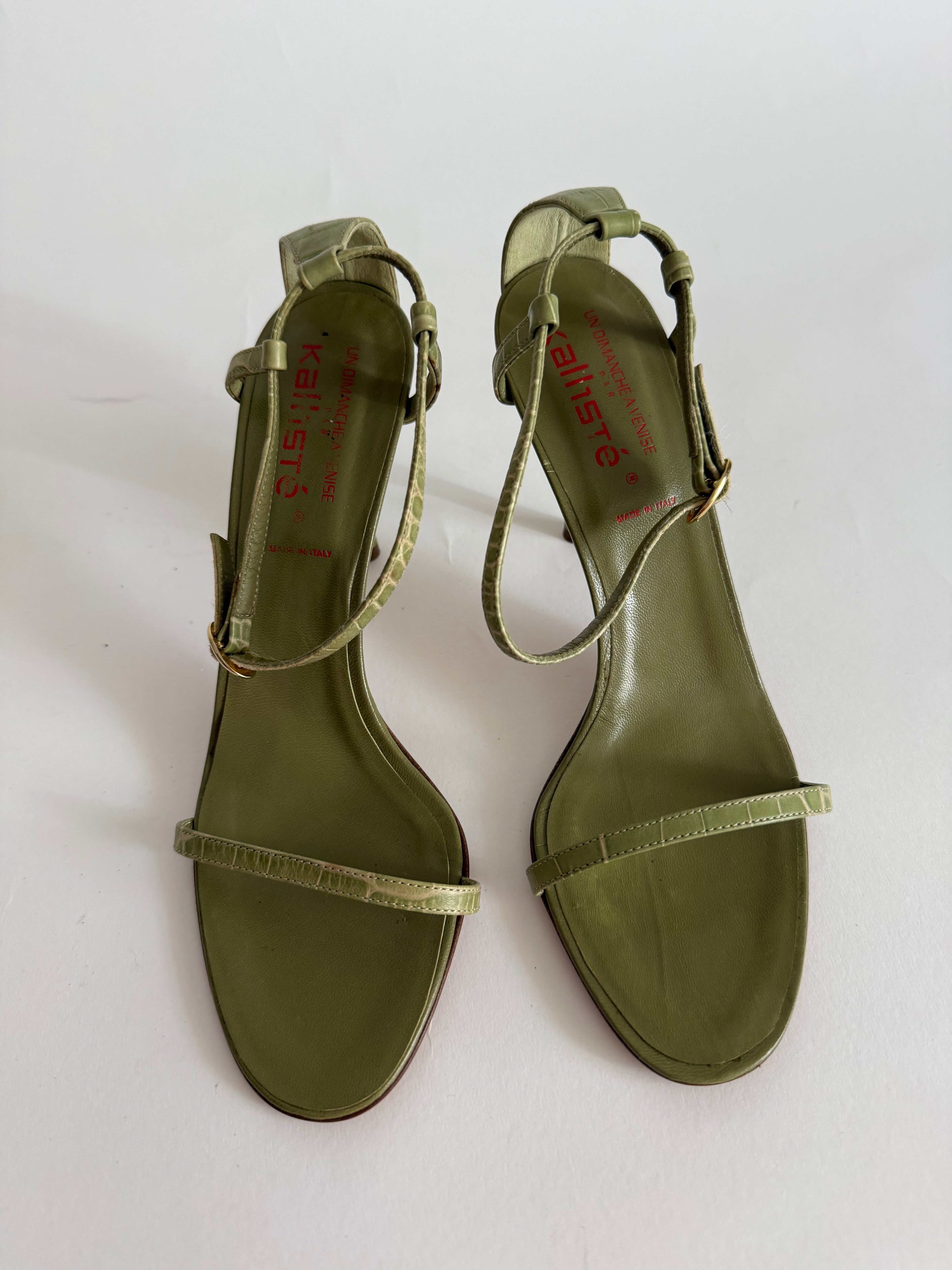Vintage green sandals