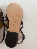 Sandals afro pattern
