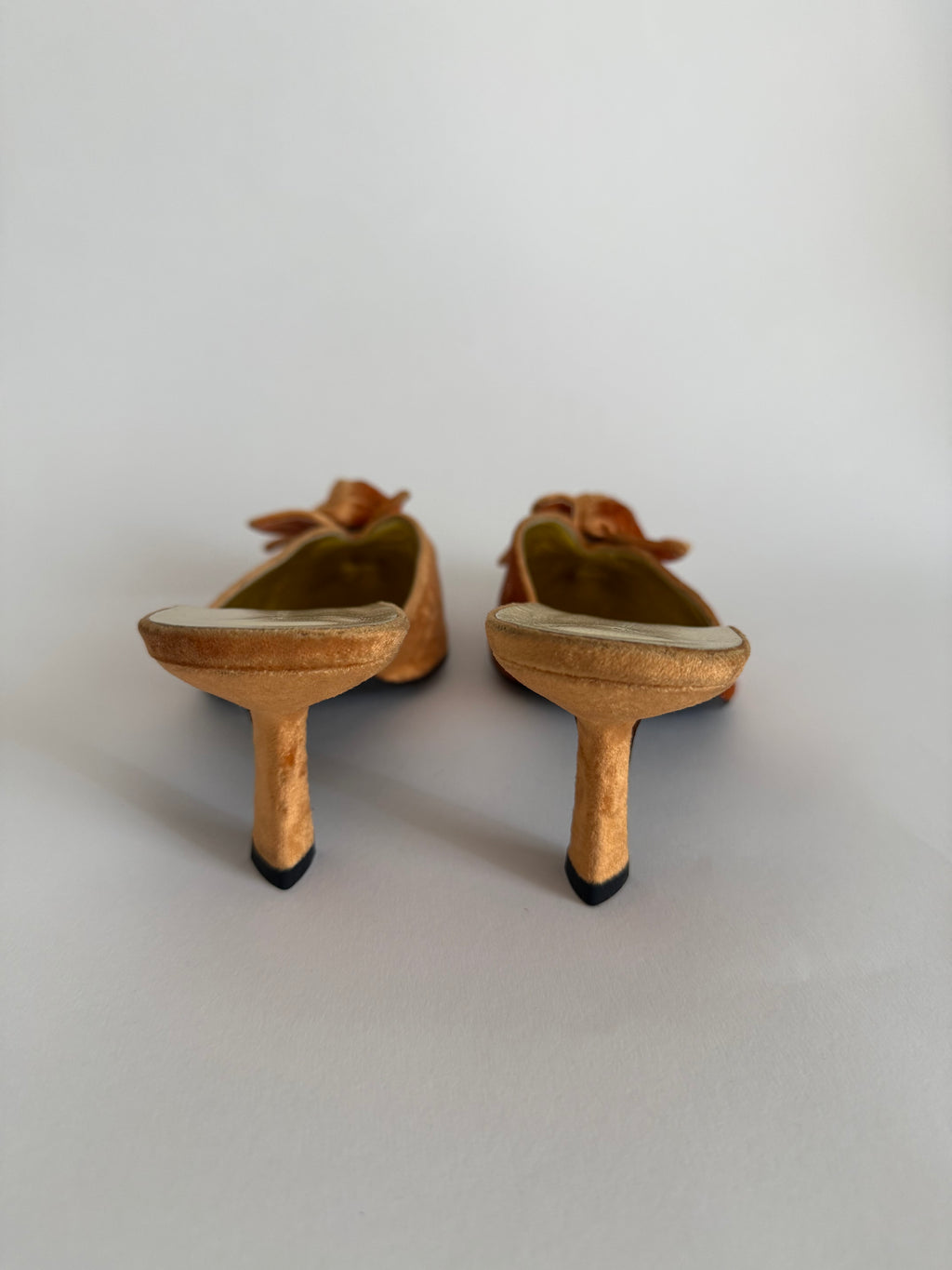 Richard Tyler velvet peach mules