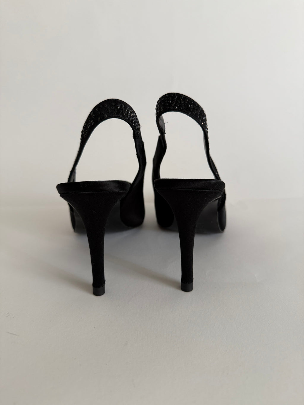 Silk vintage black slingback
