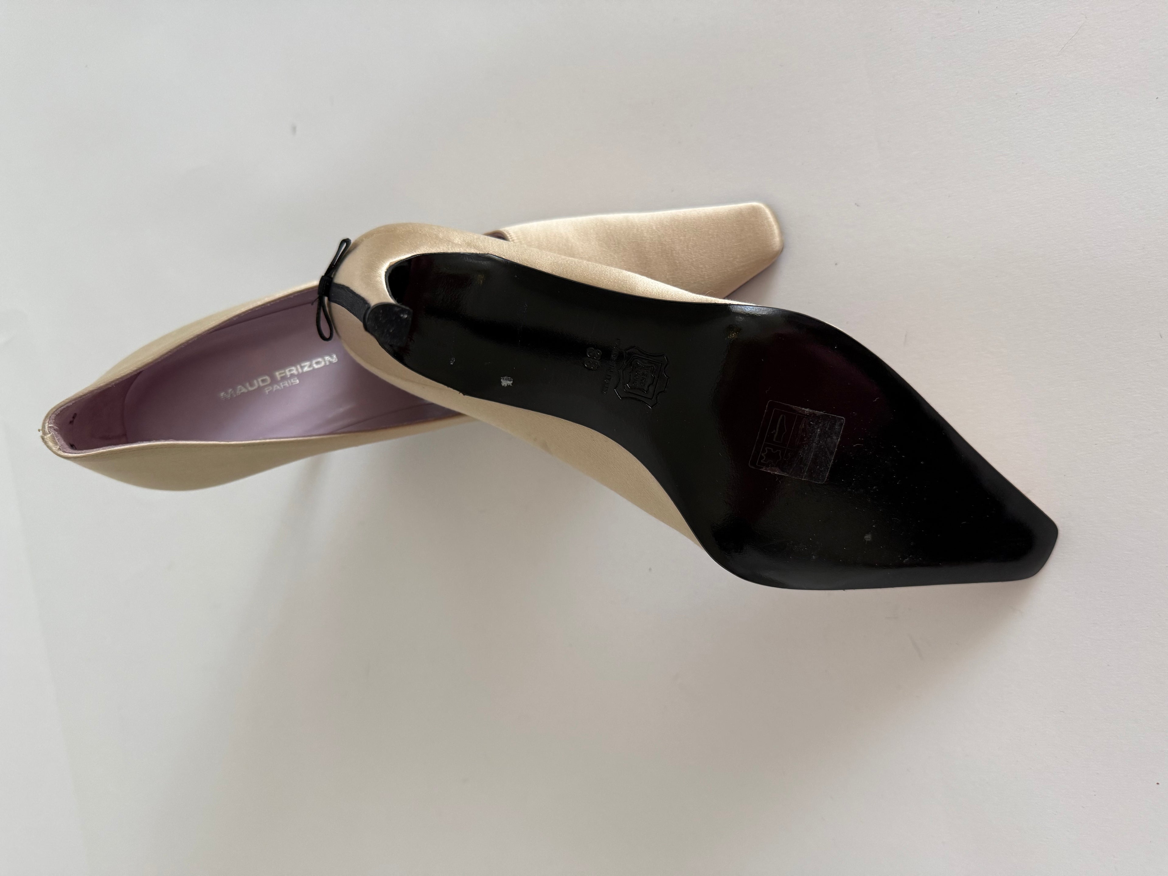 Maud Frizon 90s champagne silk bow heels