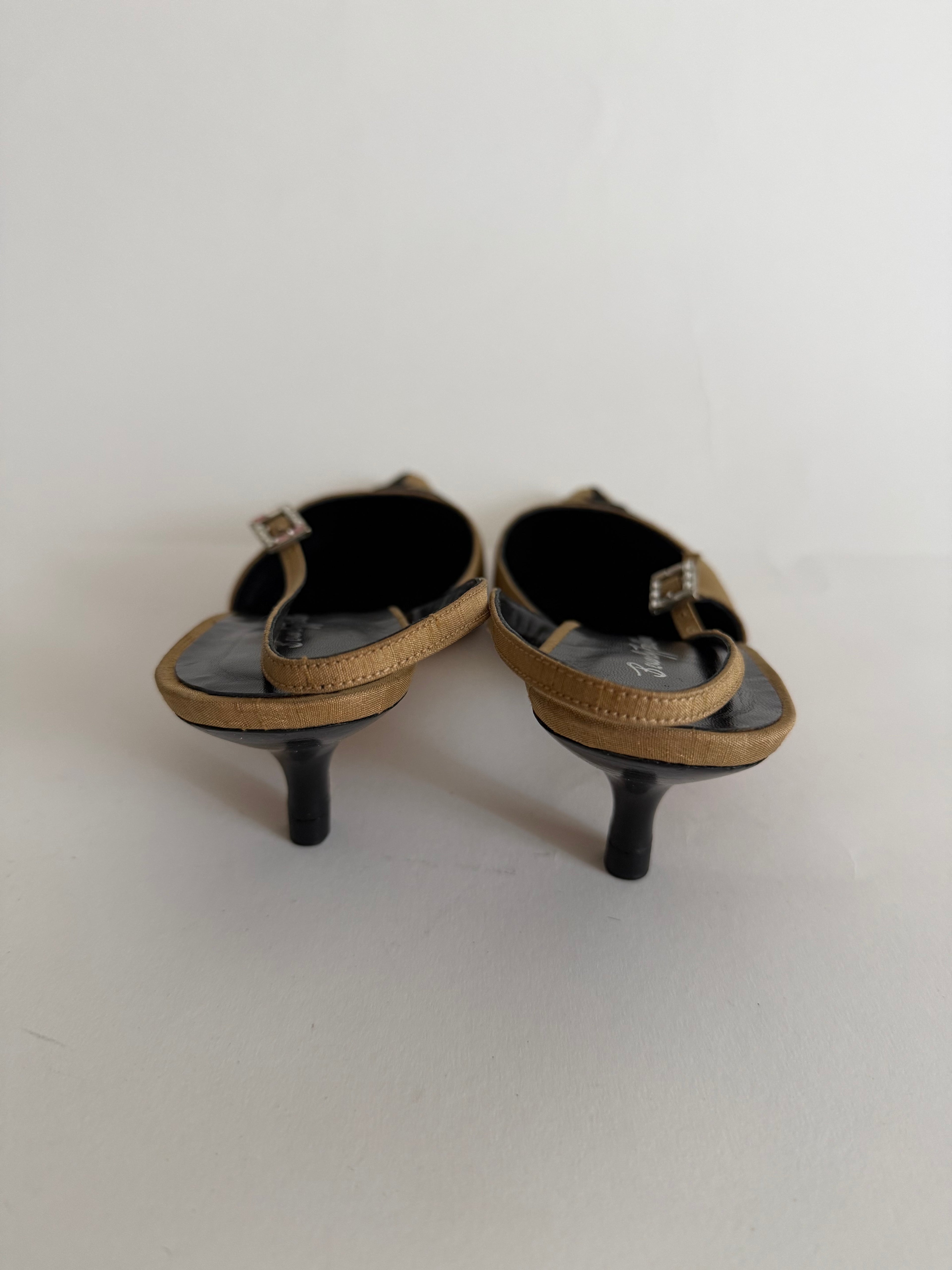 Silk 90s slingback black rose