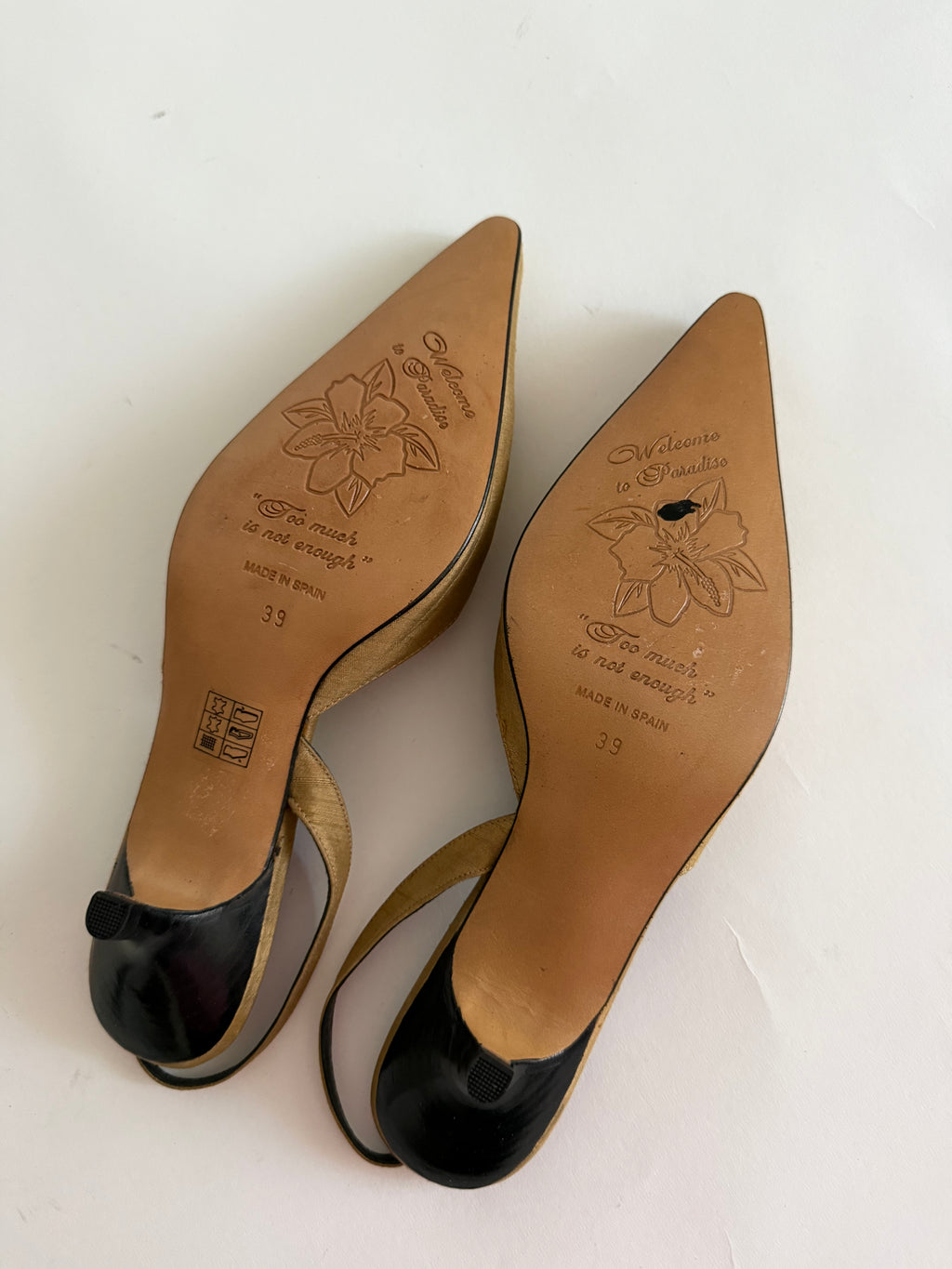 Silk 90s slingback black rose