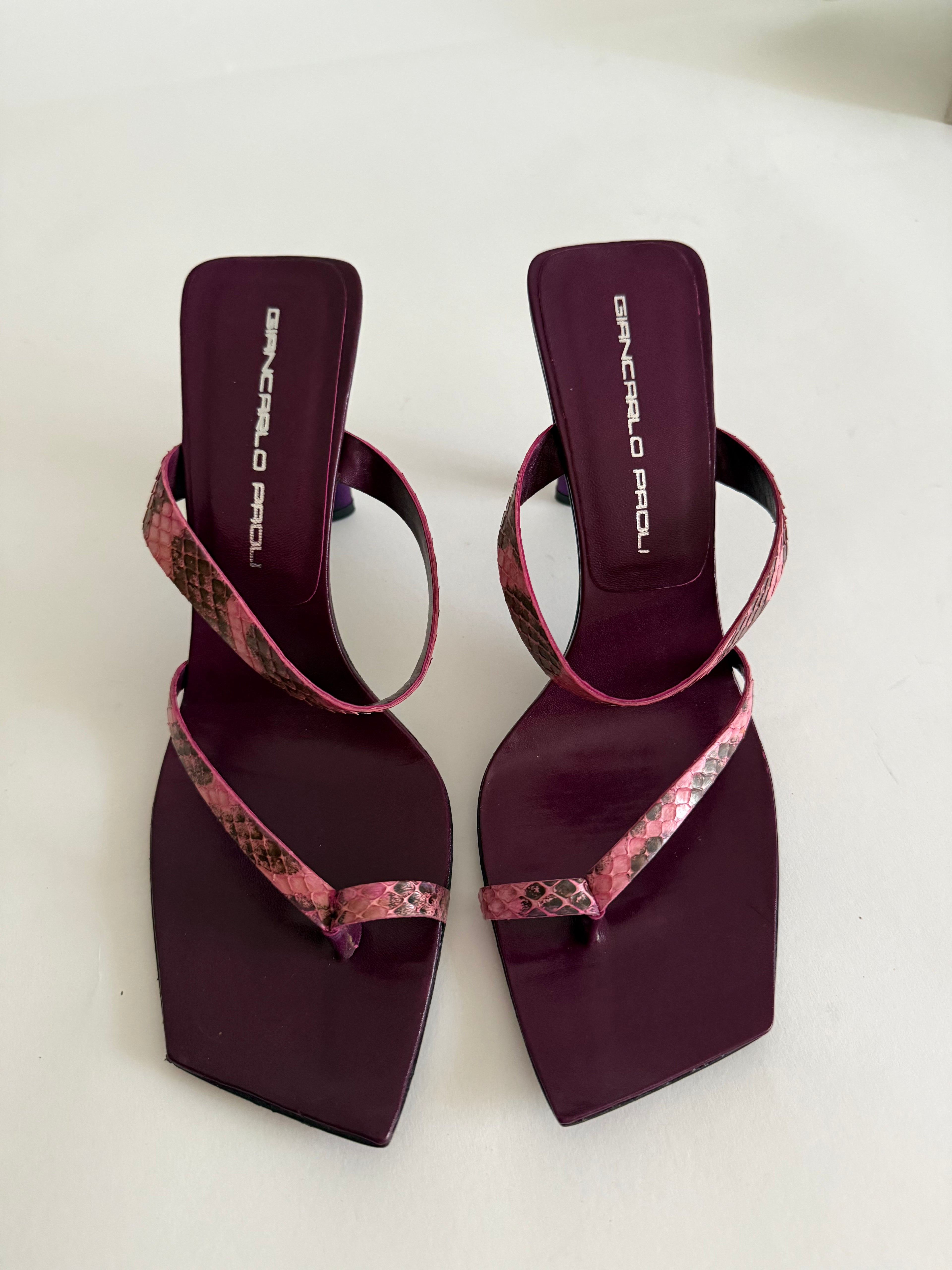 Vintage summer 90s heels sandals