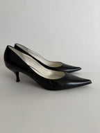 Black 90s leather pumps