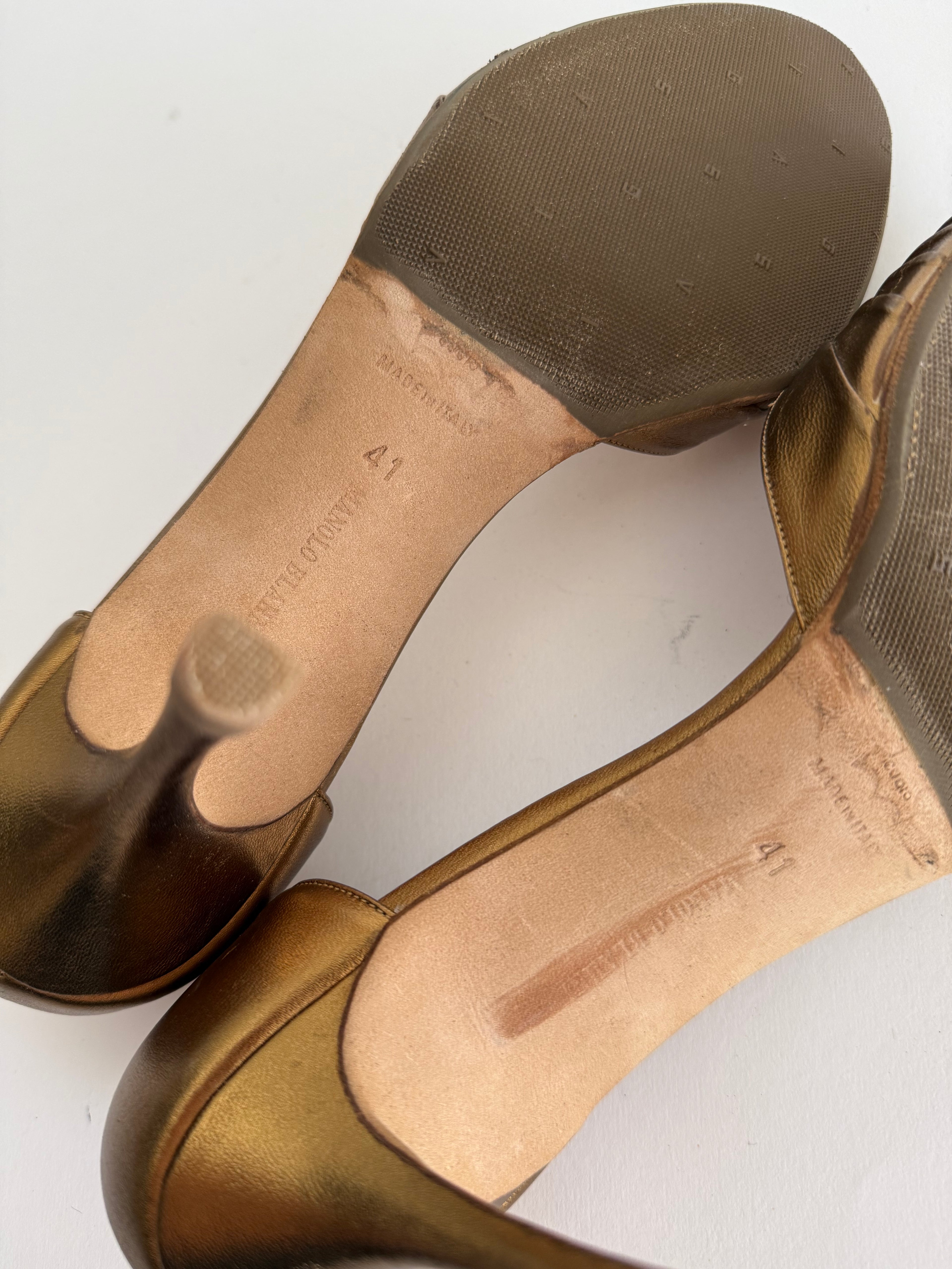 Manolo Blahnik bronze heels
