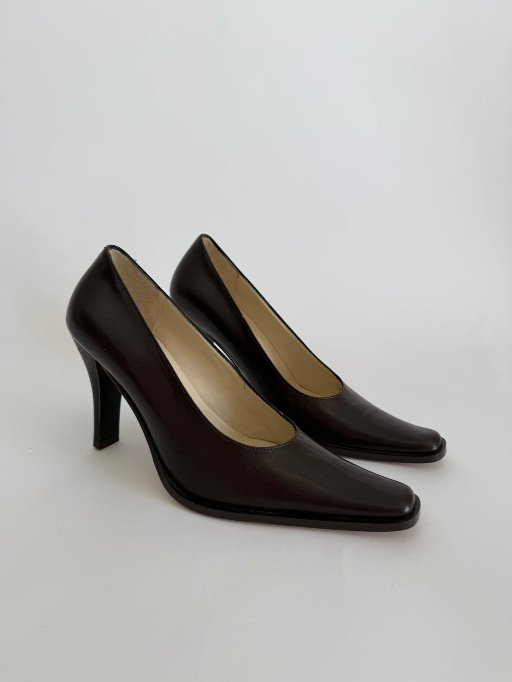 Brown leather heels 90s