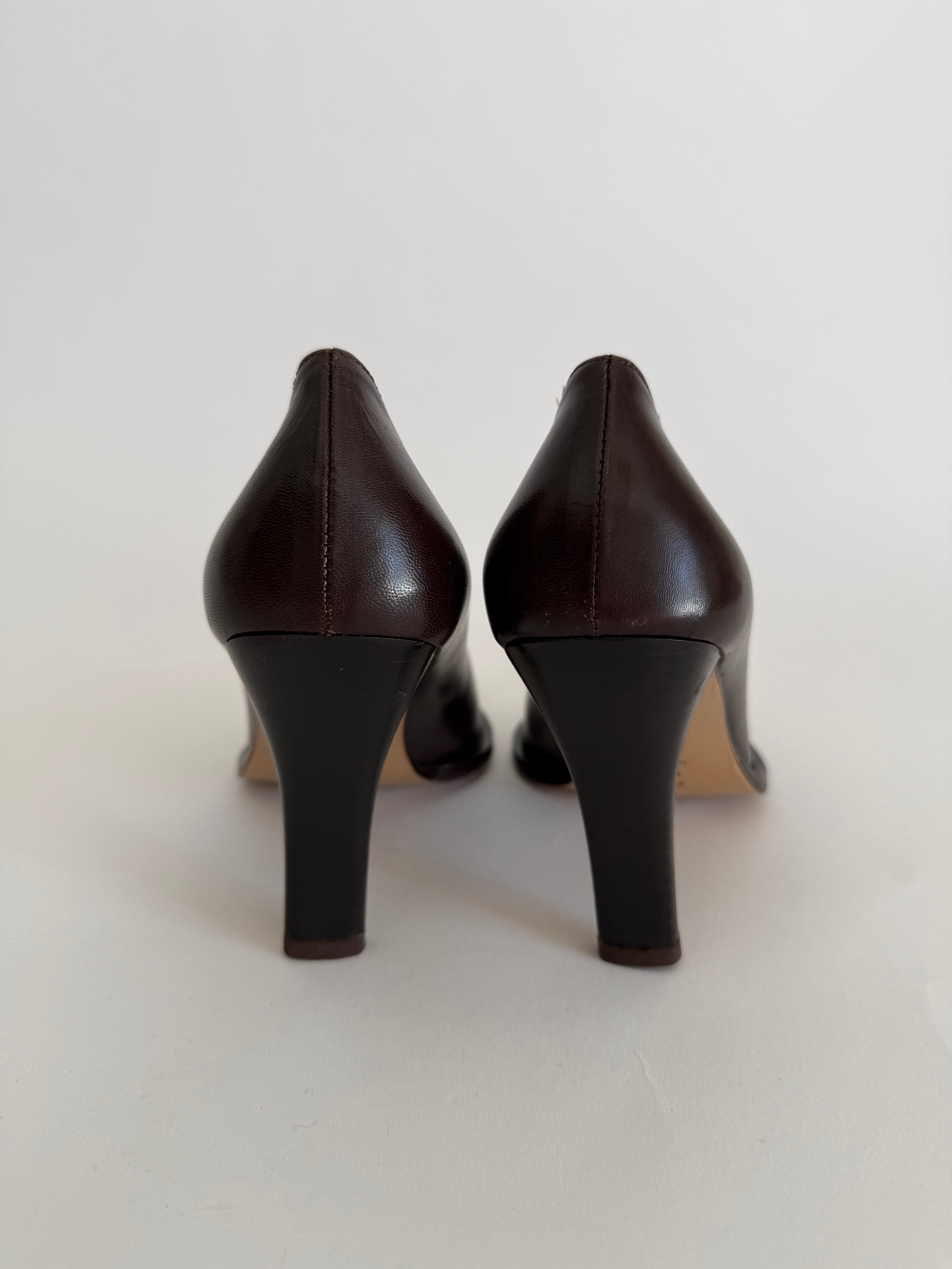 Brown leather heels 90s
