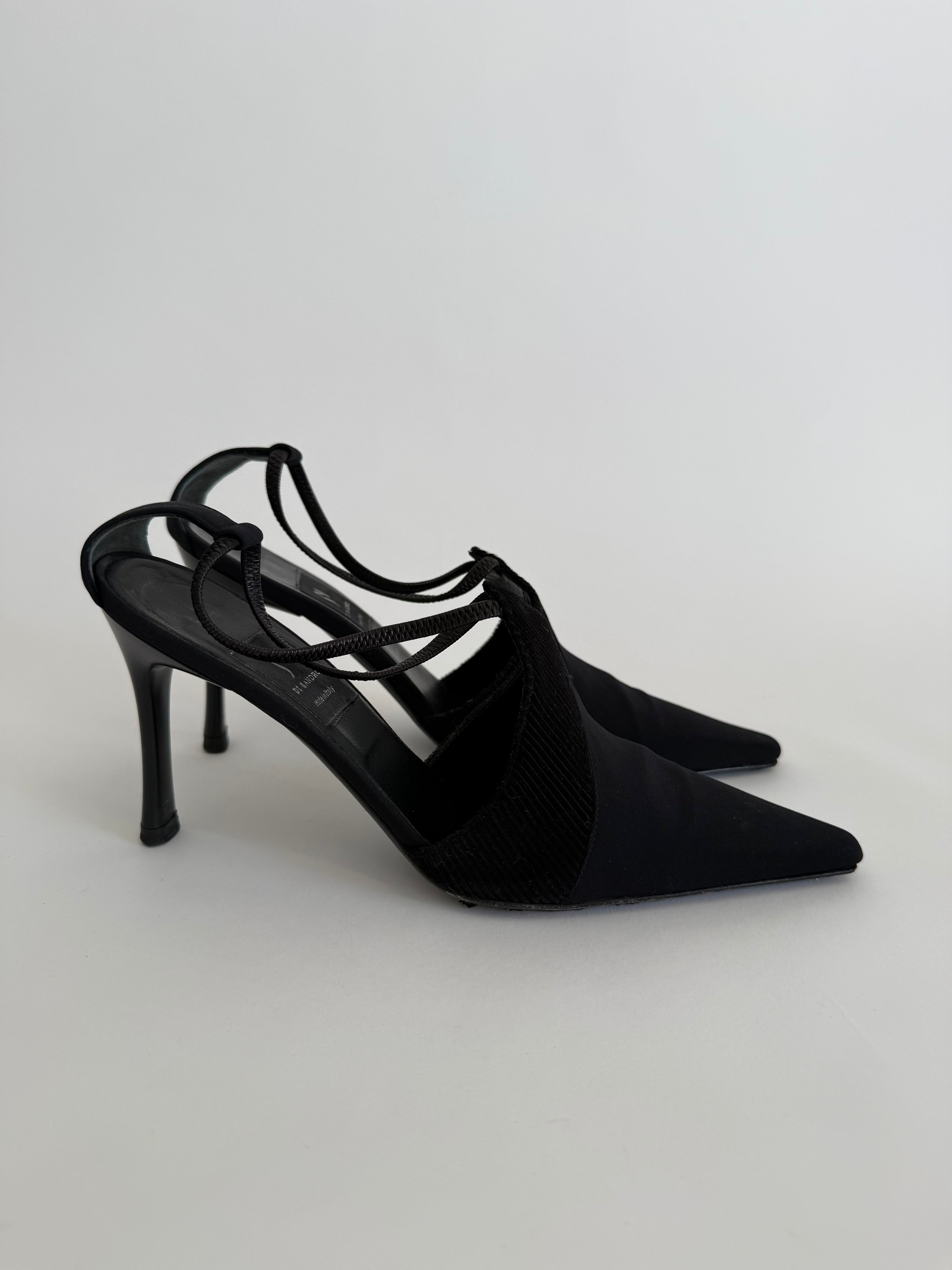Vintage velvet tela heels