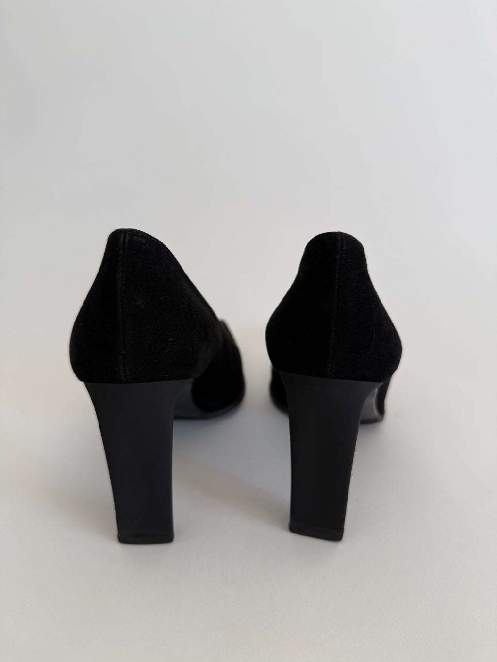 Vintage suede black heels