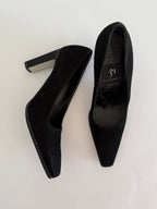 Vintage suede black heels