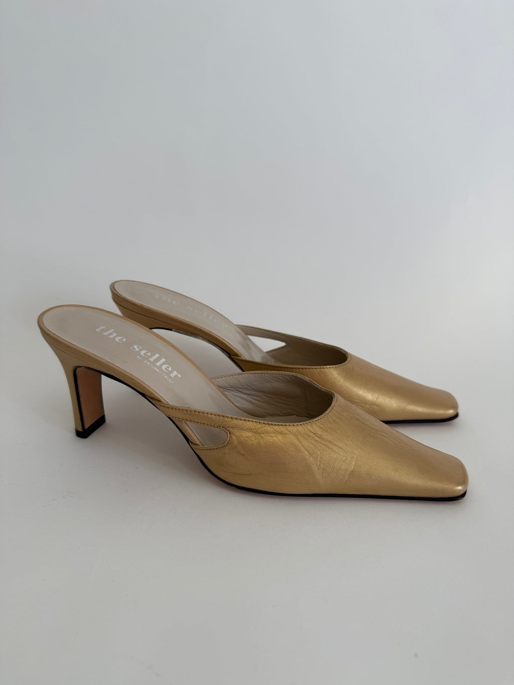 Gold mules leather 90s heels