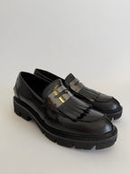 Black fringe moccasin