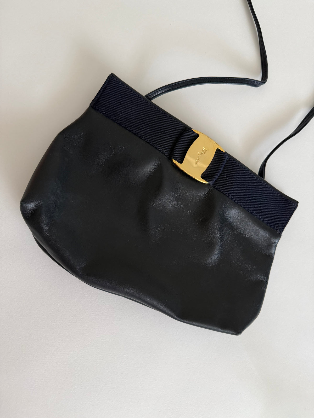 Ferragamo blue shoulder bag 90s
