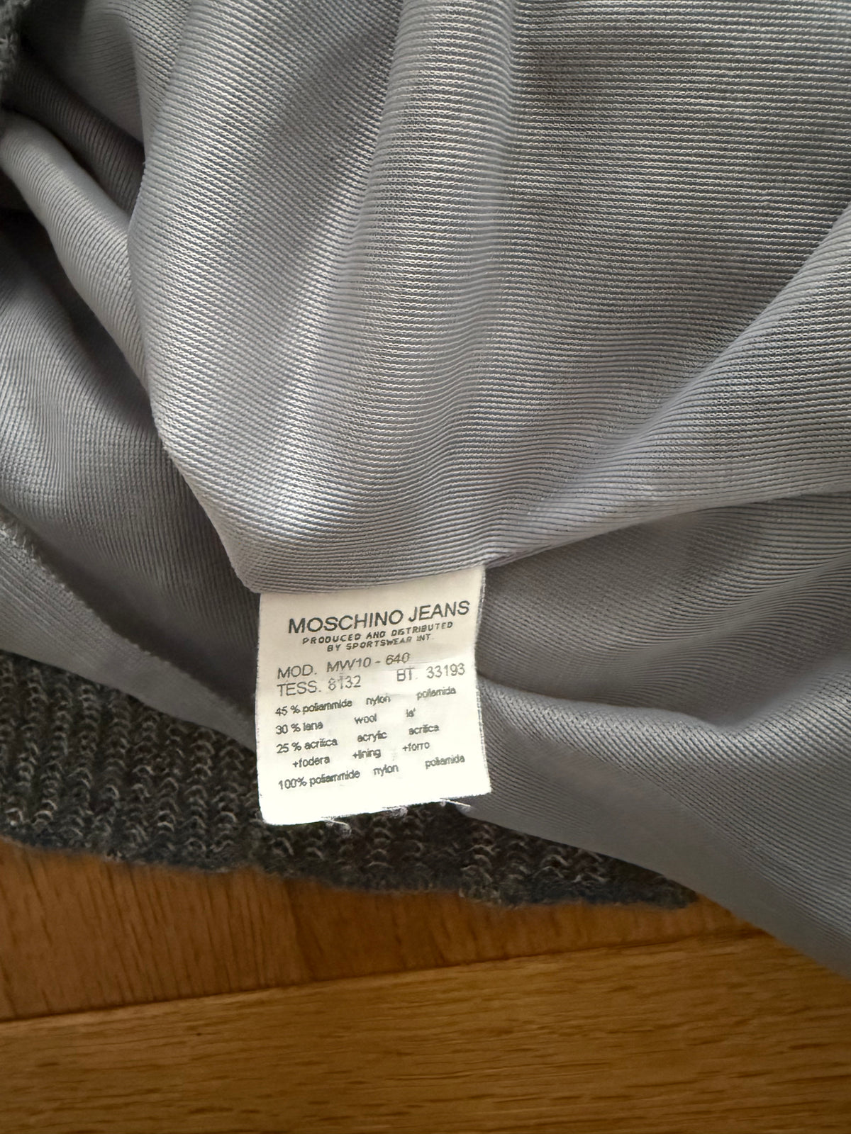 Moschino gray wool top vintage
