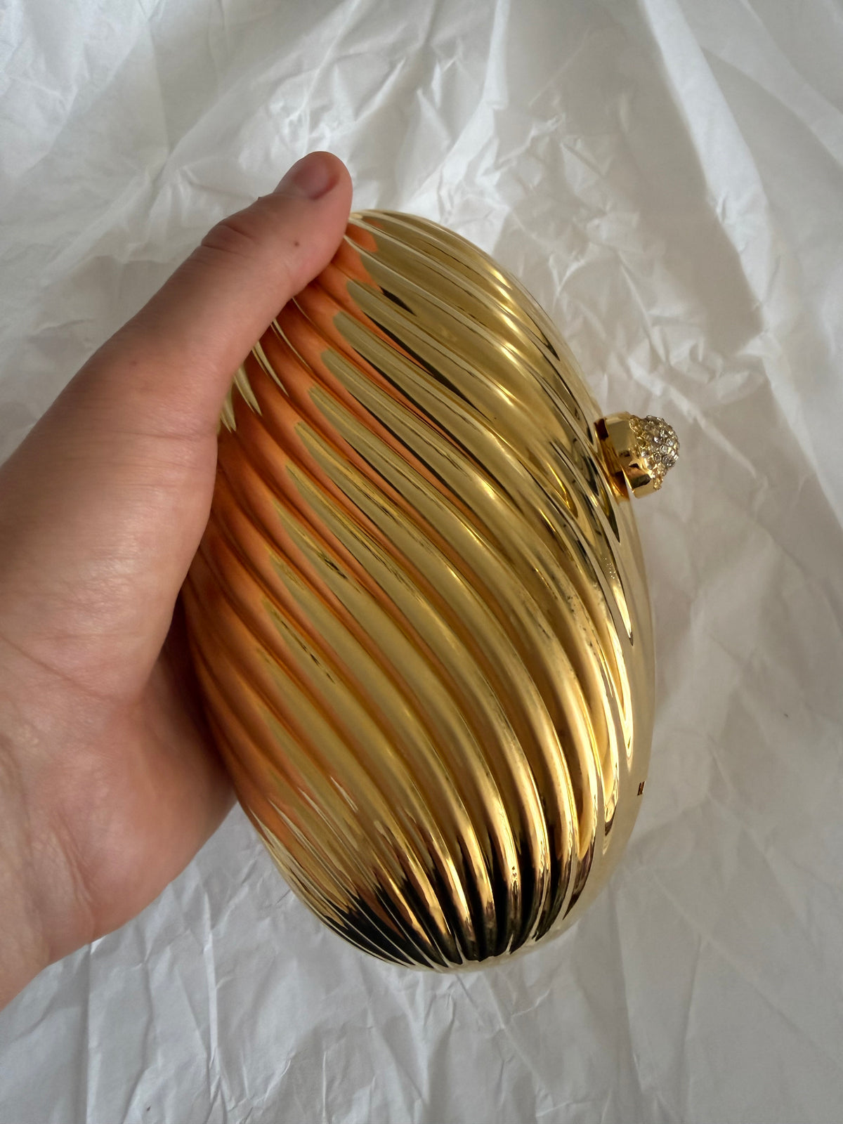 Minaudière gold egg clutch vintage