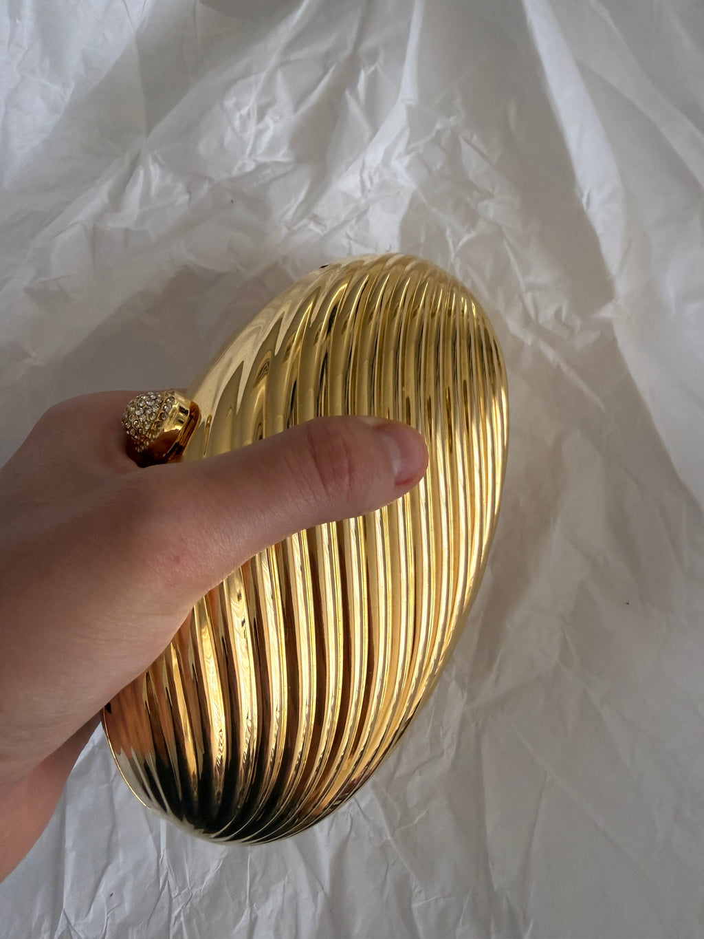 Minaudière gold egg clutch vintage
