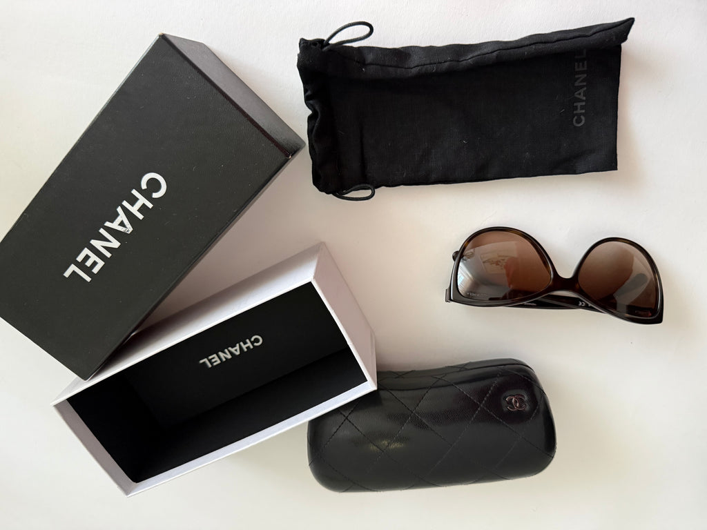 Chanel 5281-Q cat eye bow sunglasses