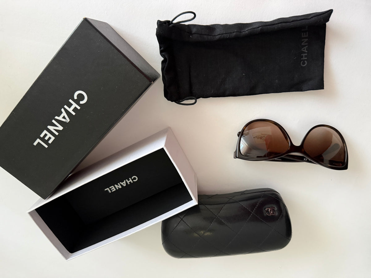 Chanel 5281-Q cat eye bow sunglasses