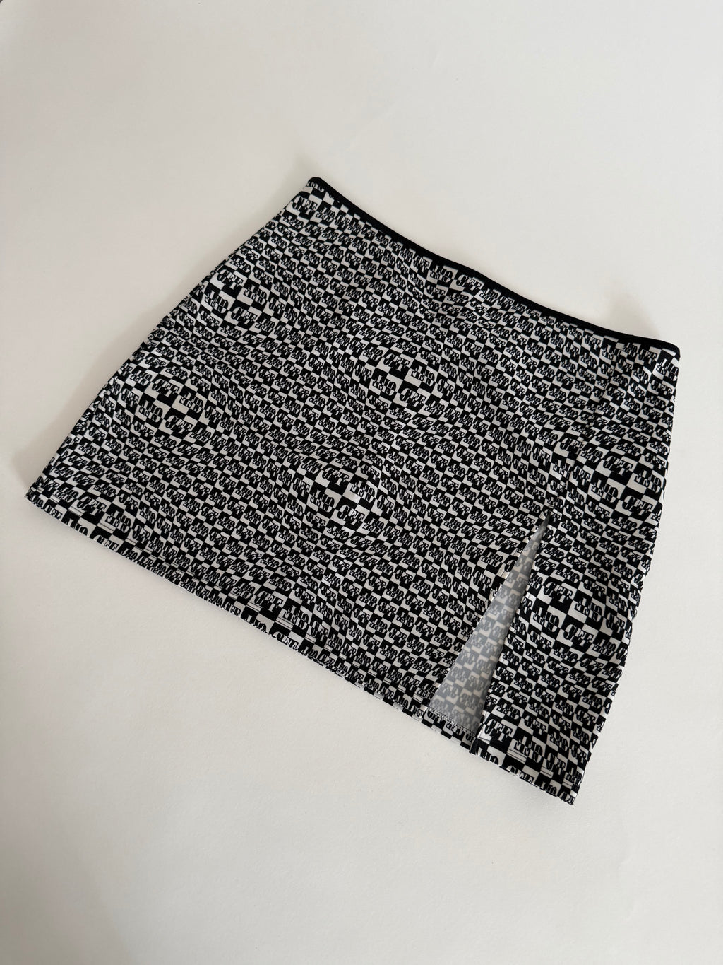 Gianfranco Ferré skirt split