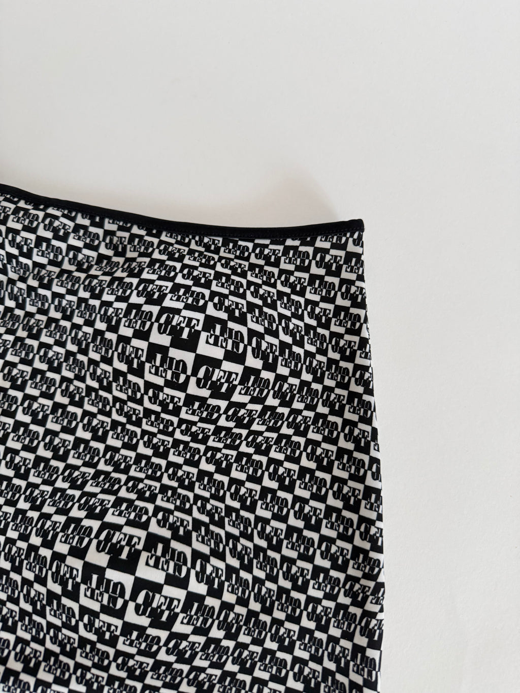Gianfranco Ferré skirt split