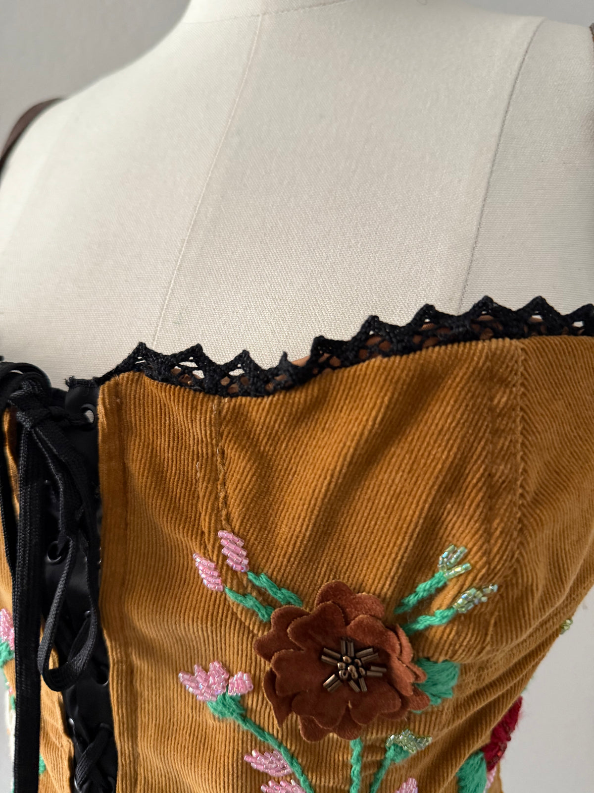Dolce & Gabbana FW 2002 embroidered top bustier