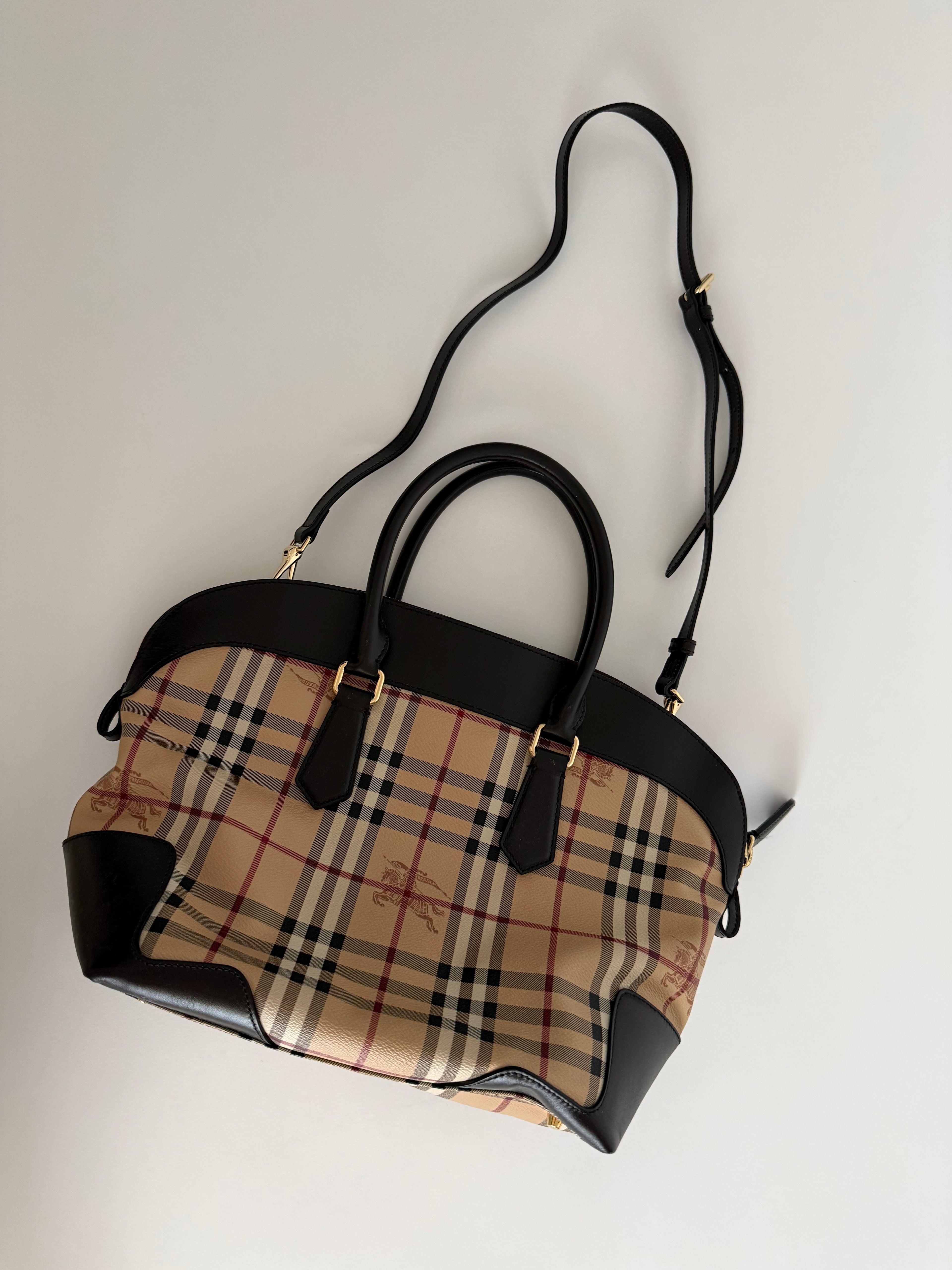 Burberry handbag and wallet included canvas 