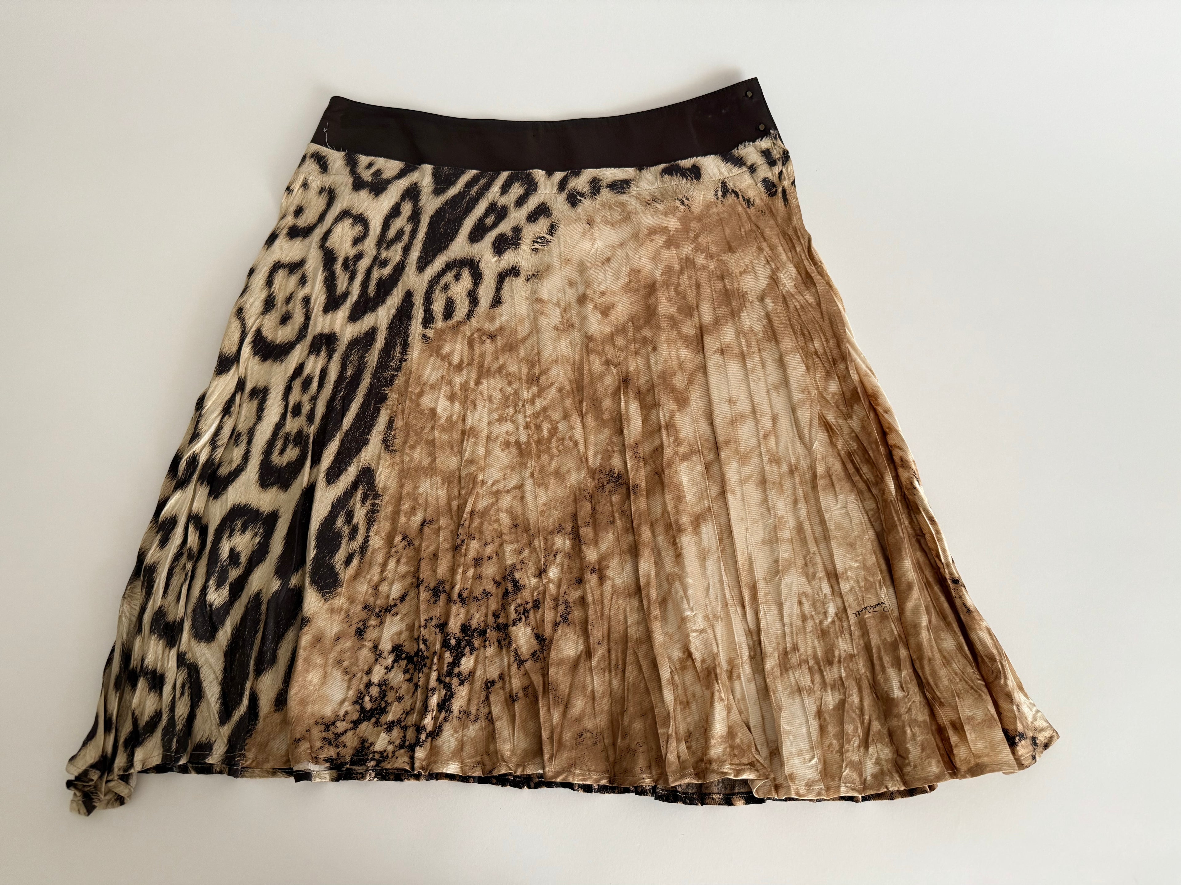 Roberto Cavalli FW2001 leopard silk skirt leather brown belt