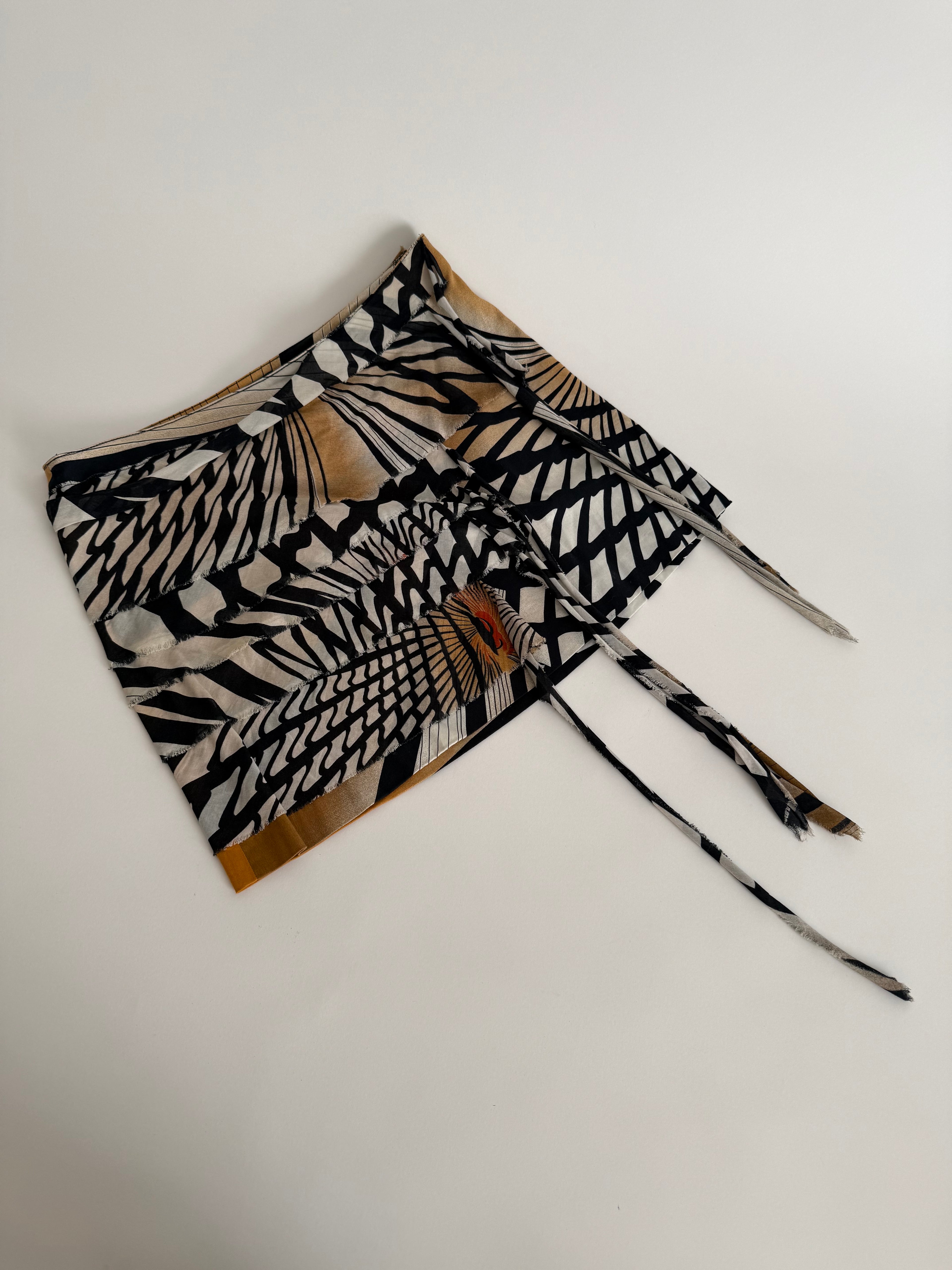Gianfranco Ferré abstract print mini skirt 90s