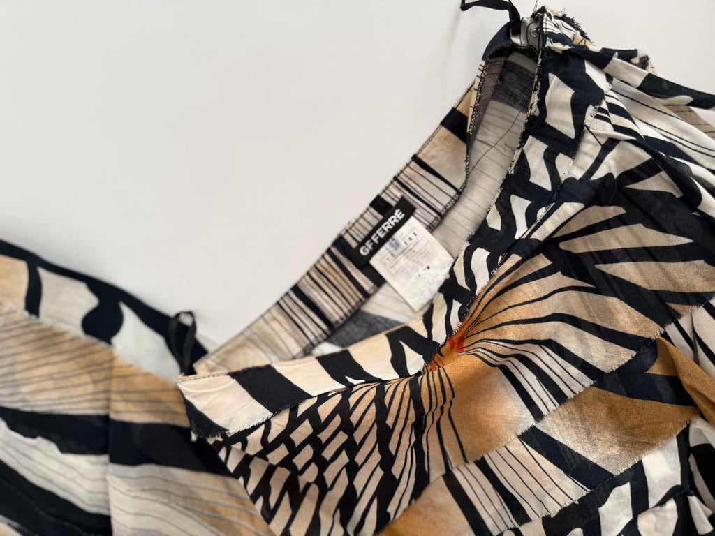 Gianfranco Ferré abstract print mini skirt 90s