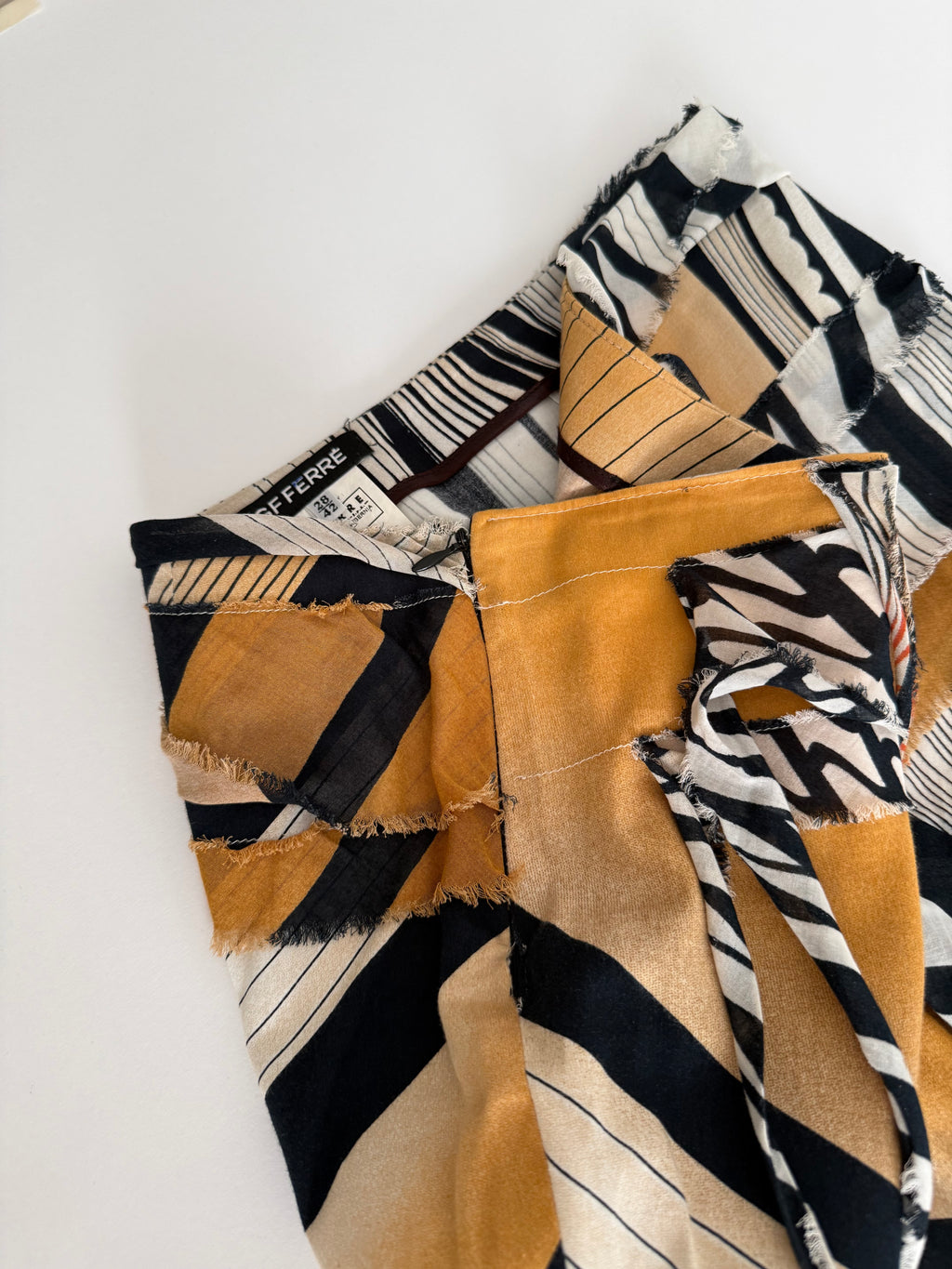Gianfranco Ferré abstract print 90s pants
