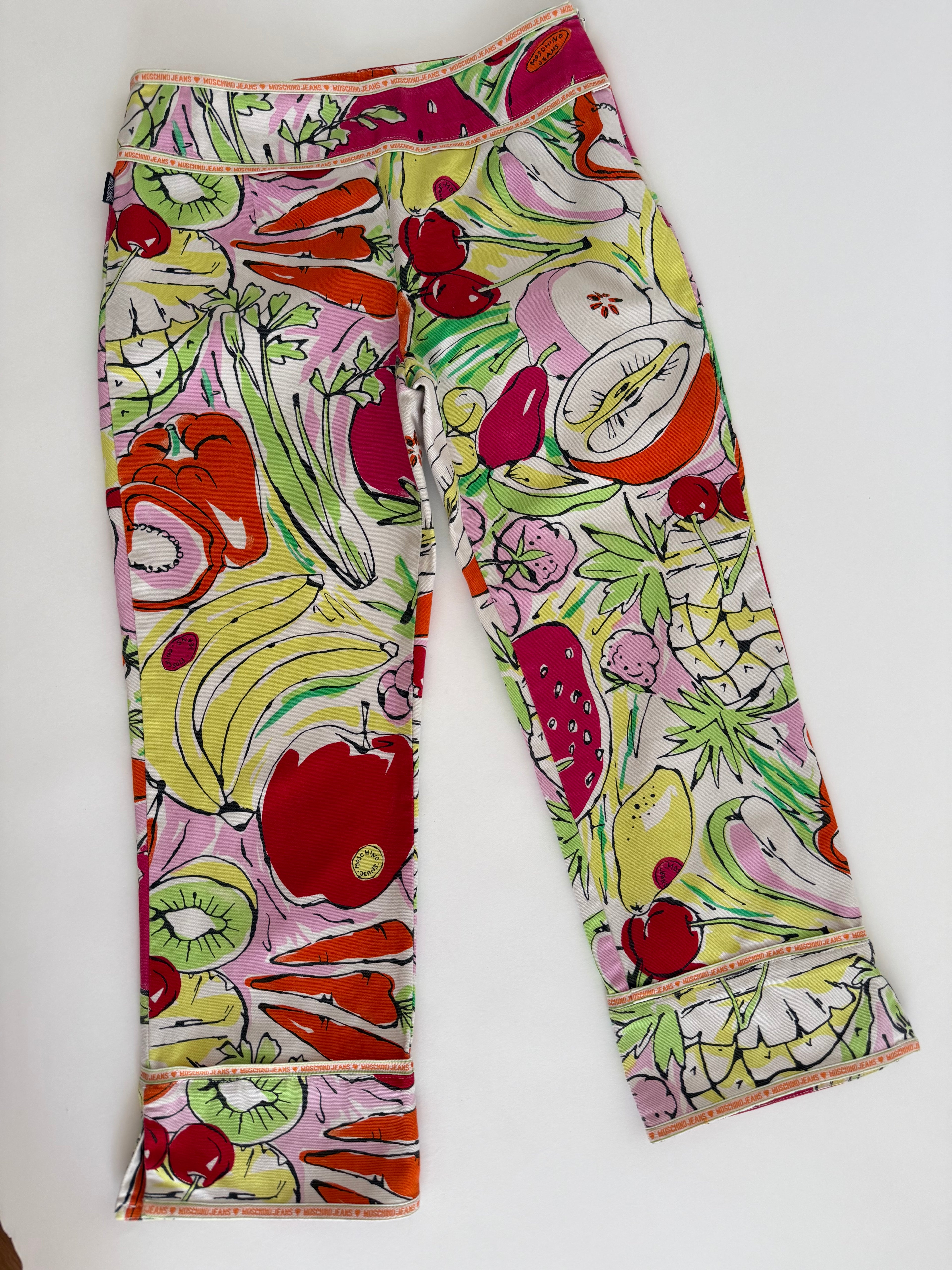 Moschino capri pants print veggie fruits vintage