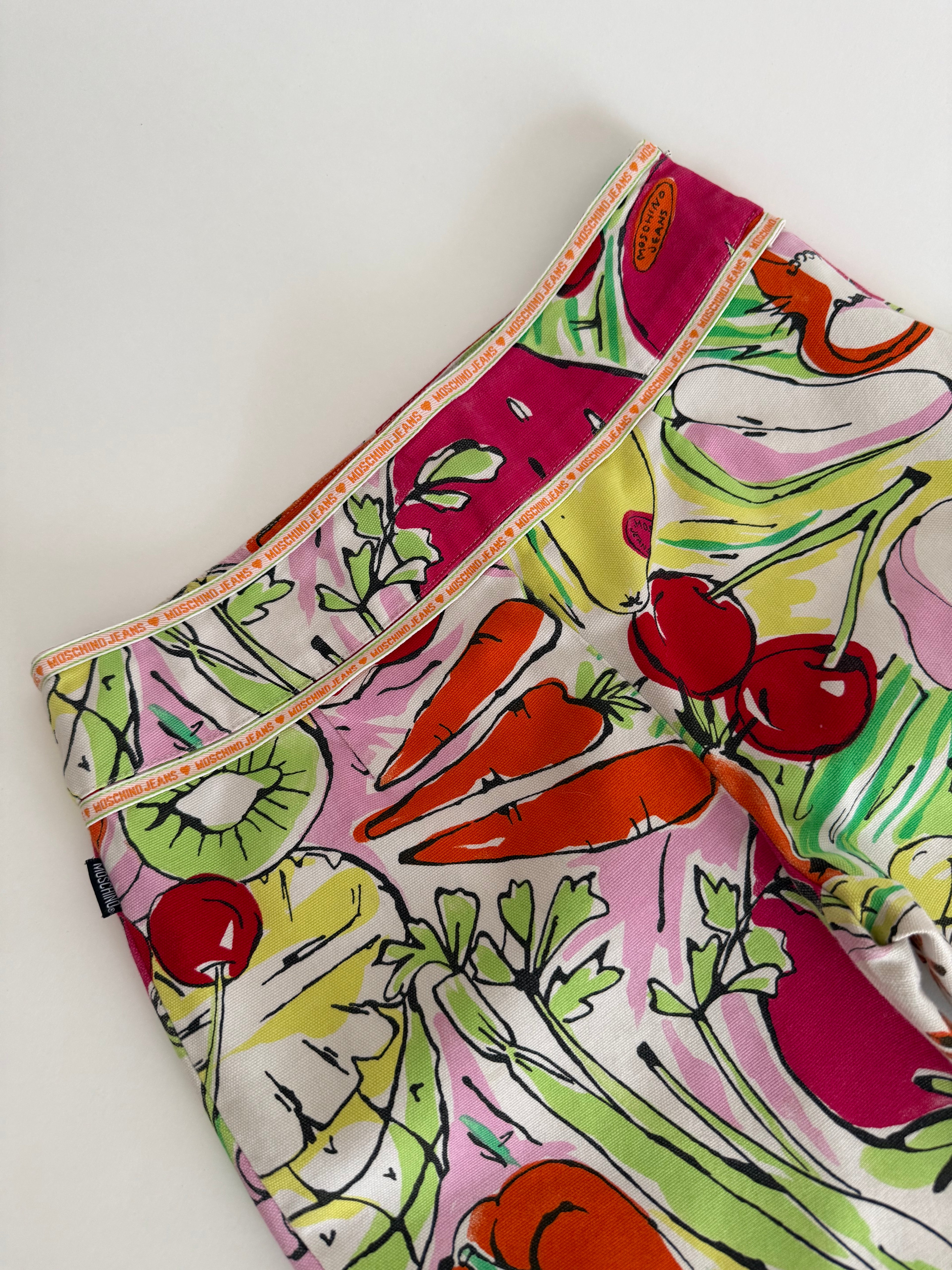 Moschino capri pants print veggie fruits vintage