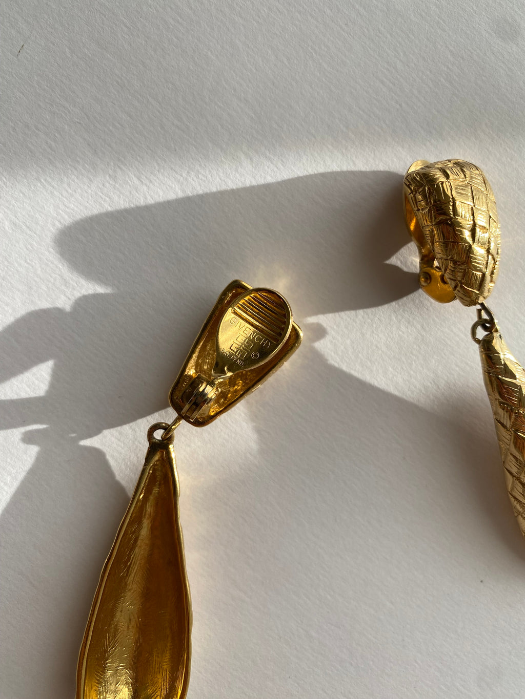Givenchy 90s gold clip earrings
