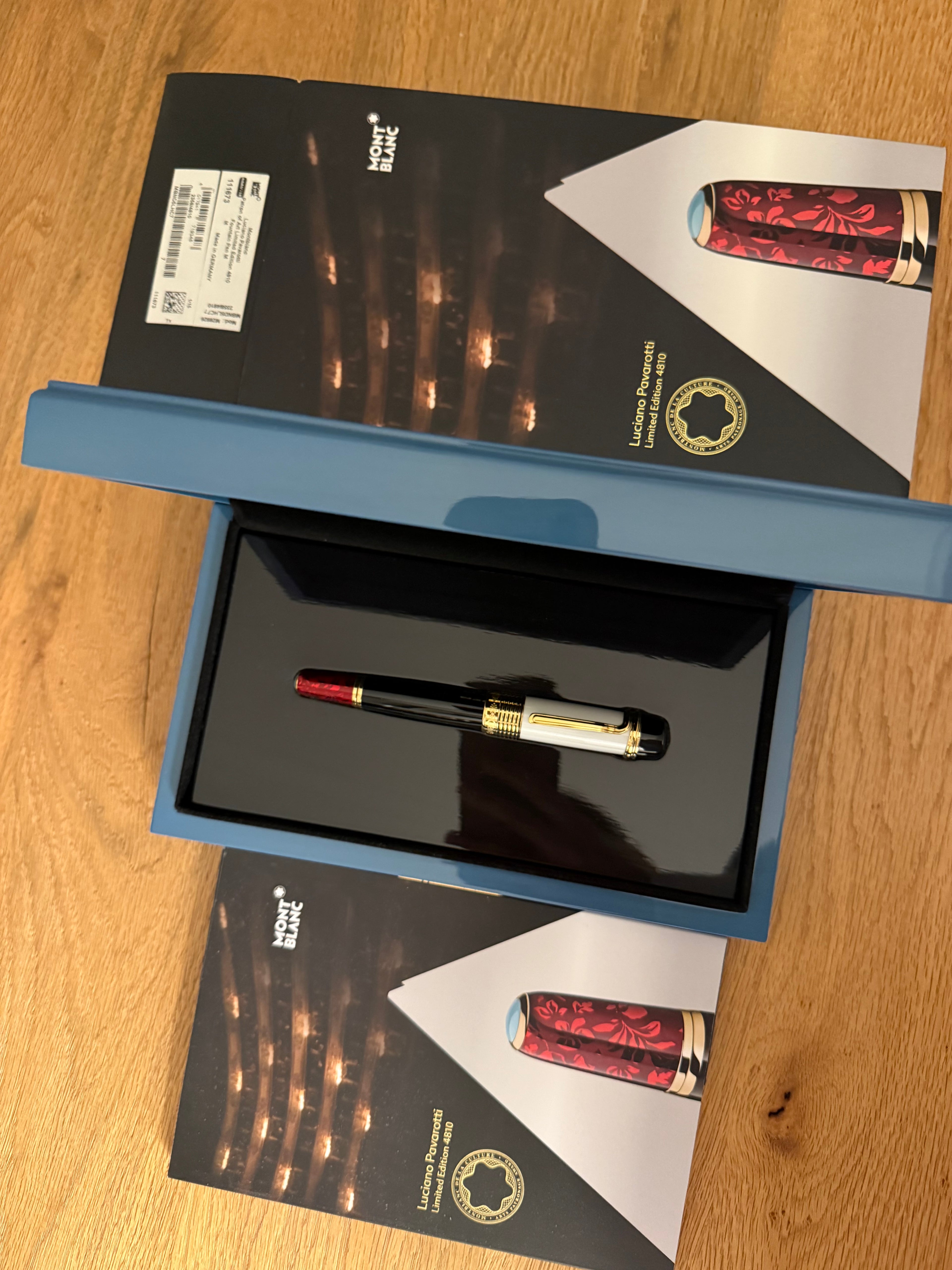 Montblanc Luciano Pavarotti Patron of Art Fountain Pen