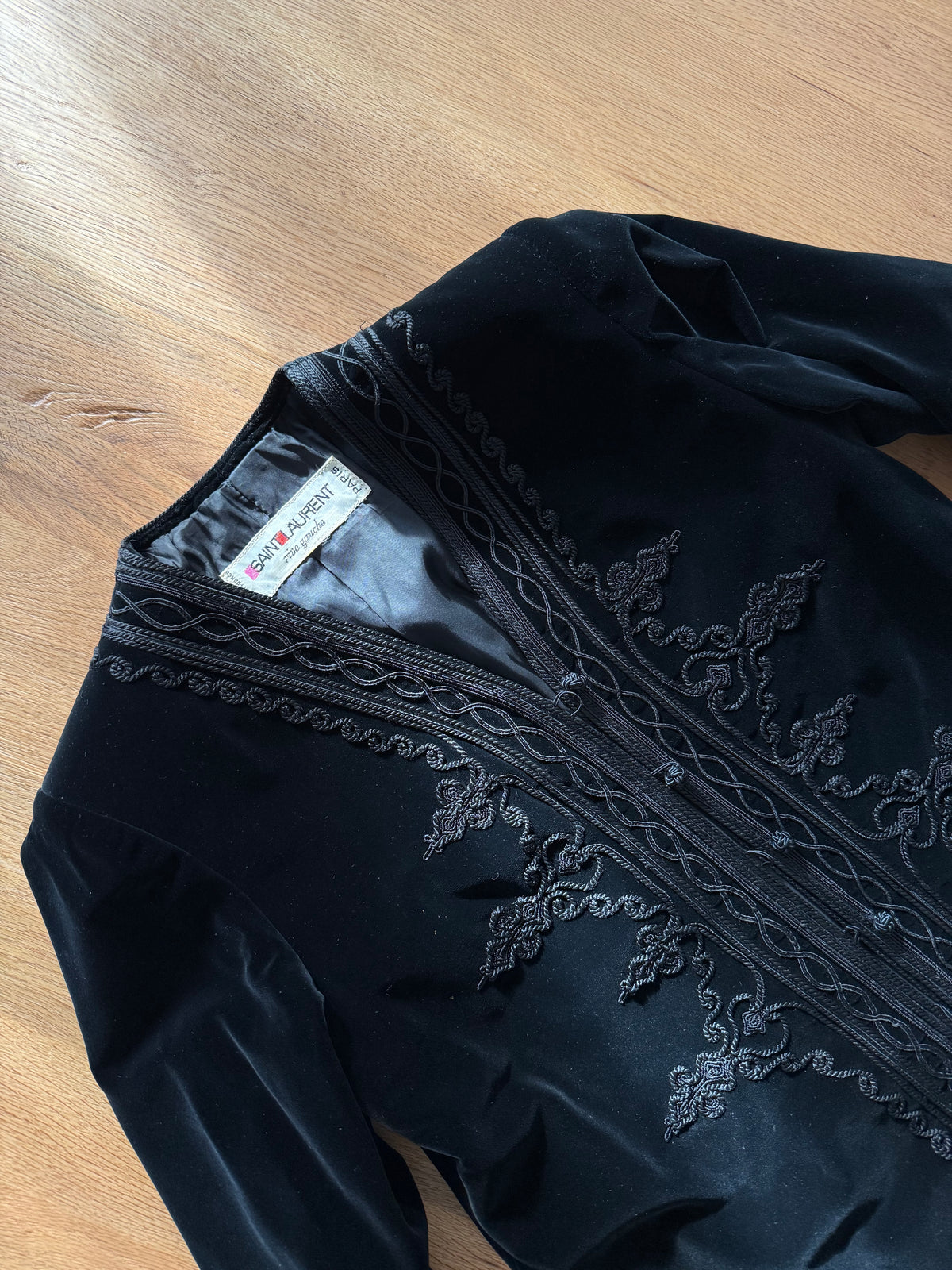 Rare Saint Laurent velvet black blazer 1977