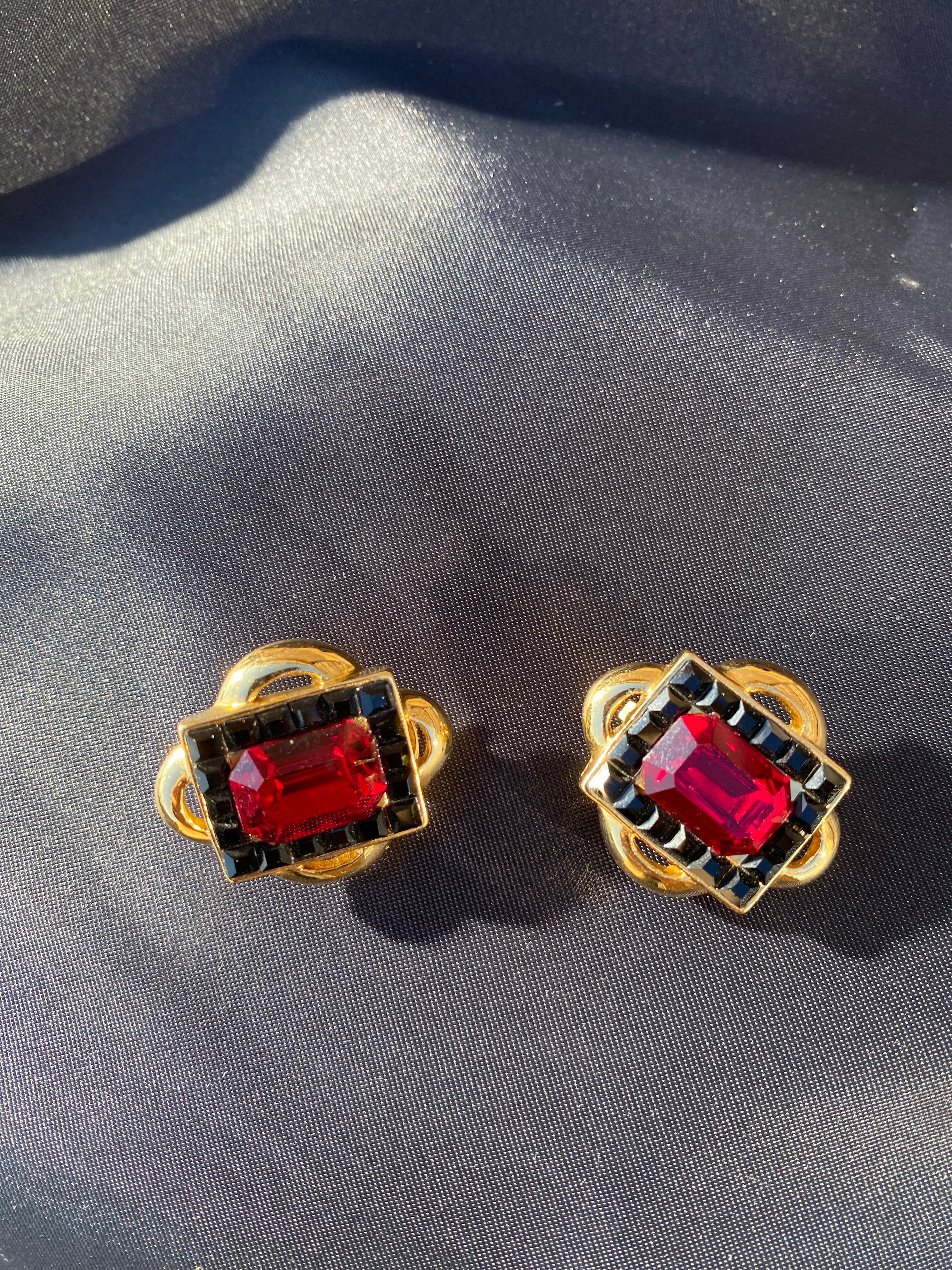 Valentino gold clip earrings 90s