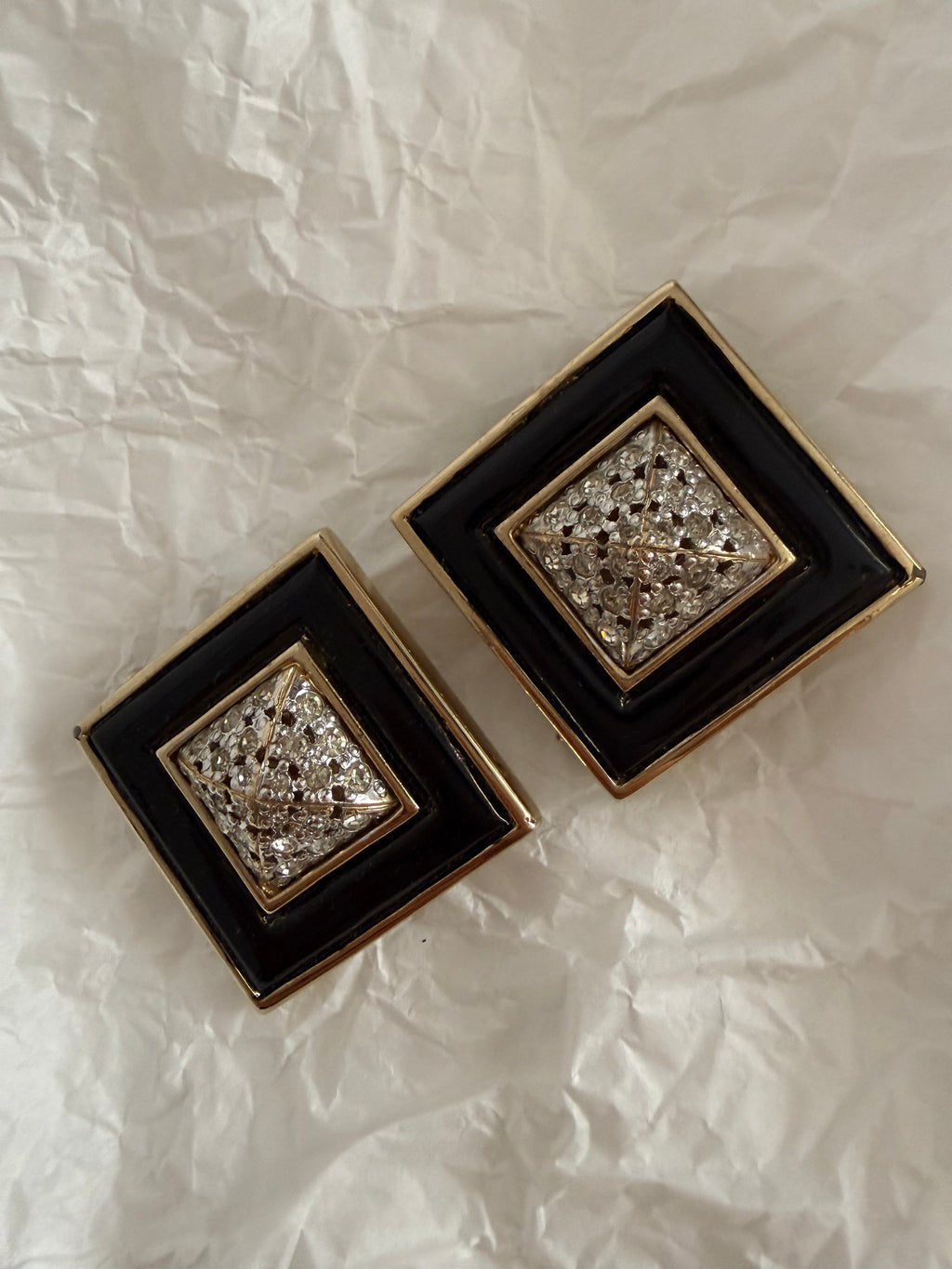 Valentino gold black clip earrings 90s