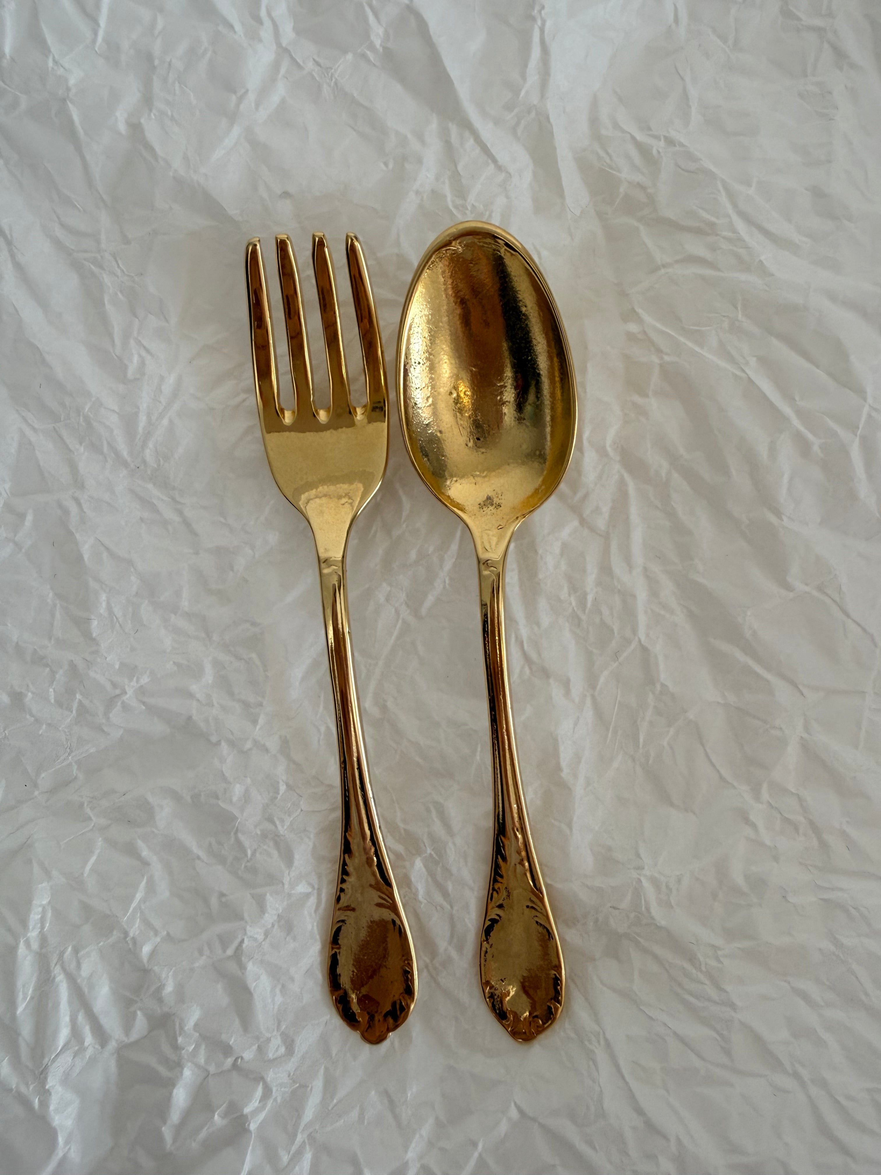 Rare Moschino gold brooch fork & spoon 1989 vintage