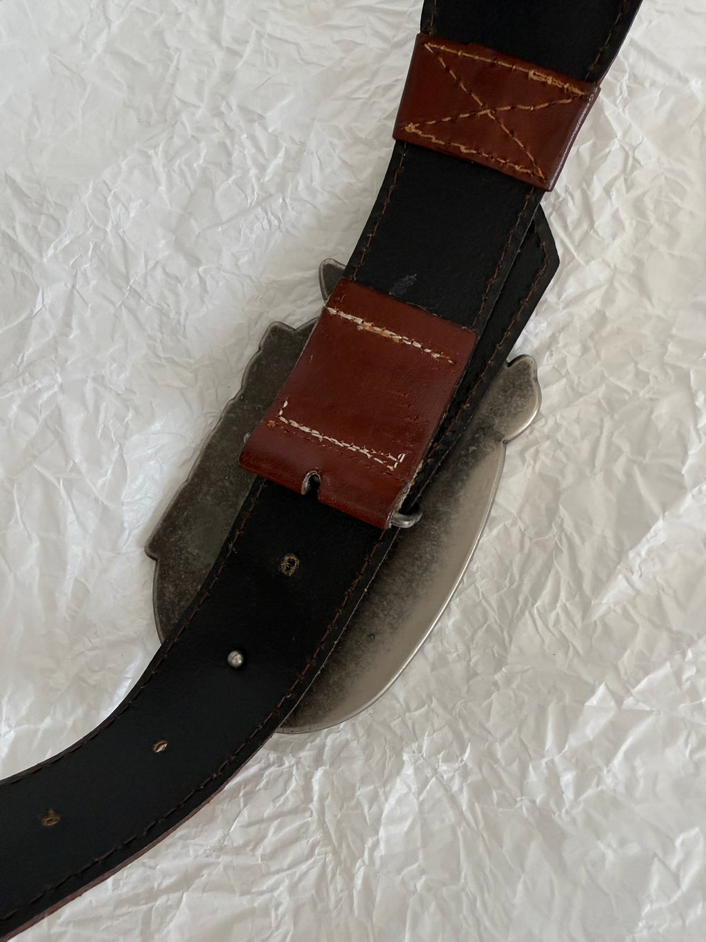 Rare 90s D&g Indian desert theme belt buckle vintage