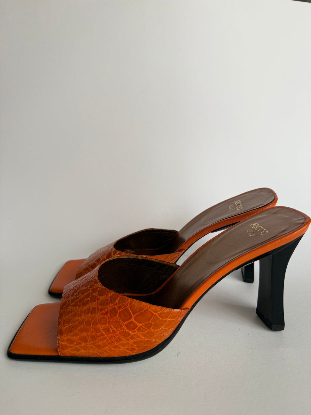 Sandals orange leather vintage