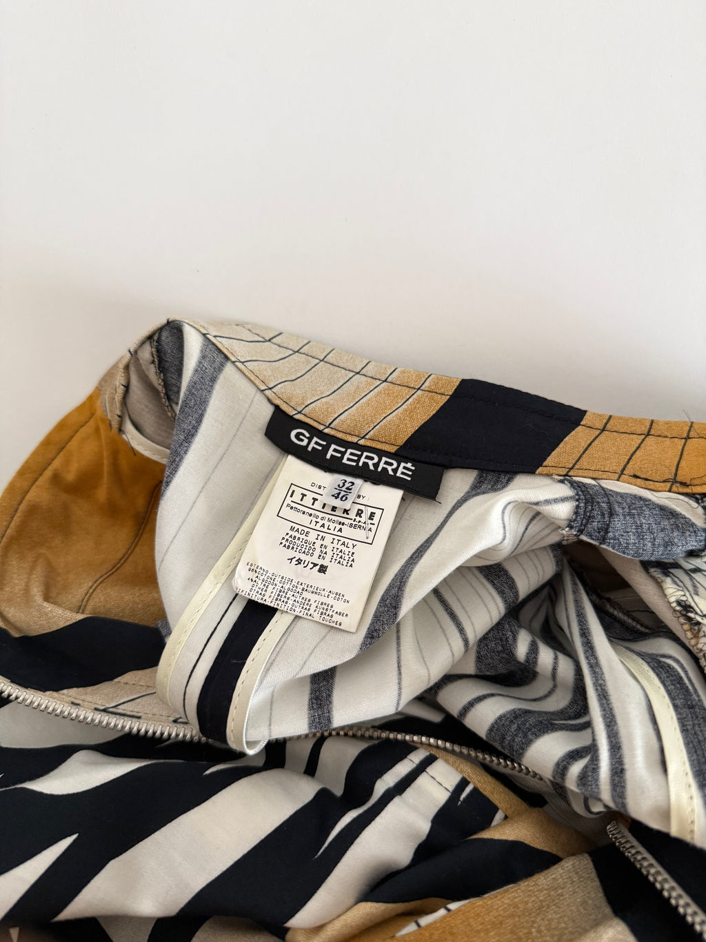 Gianfranco Ferré abstract print jacket 90s