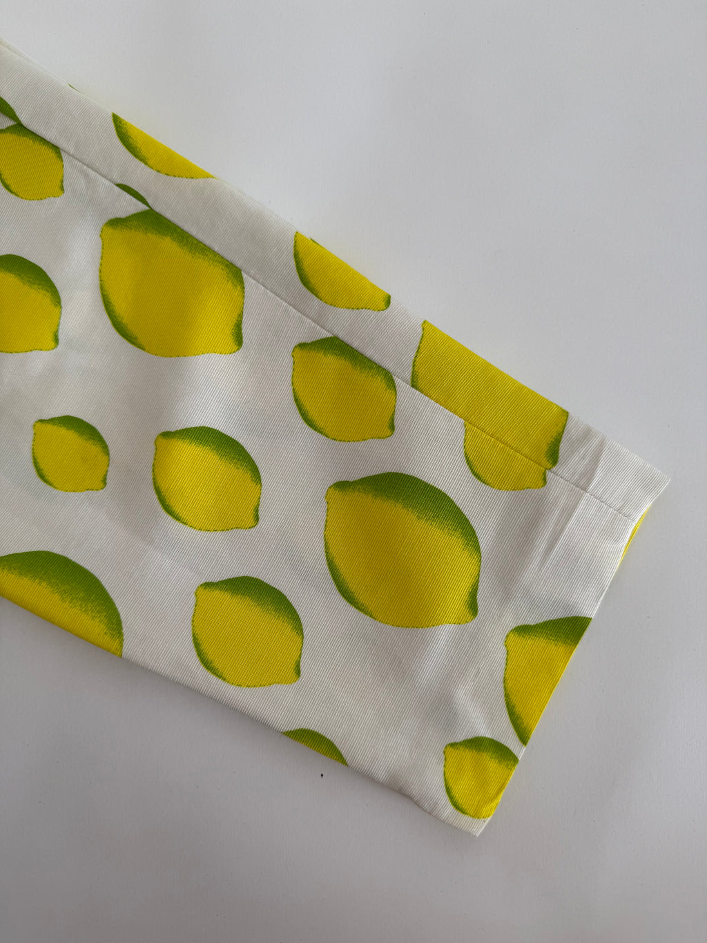 Iceberg SS 1996 capri pants yellow lemons