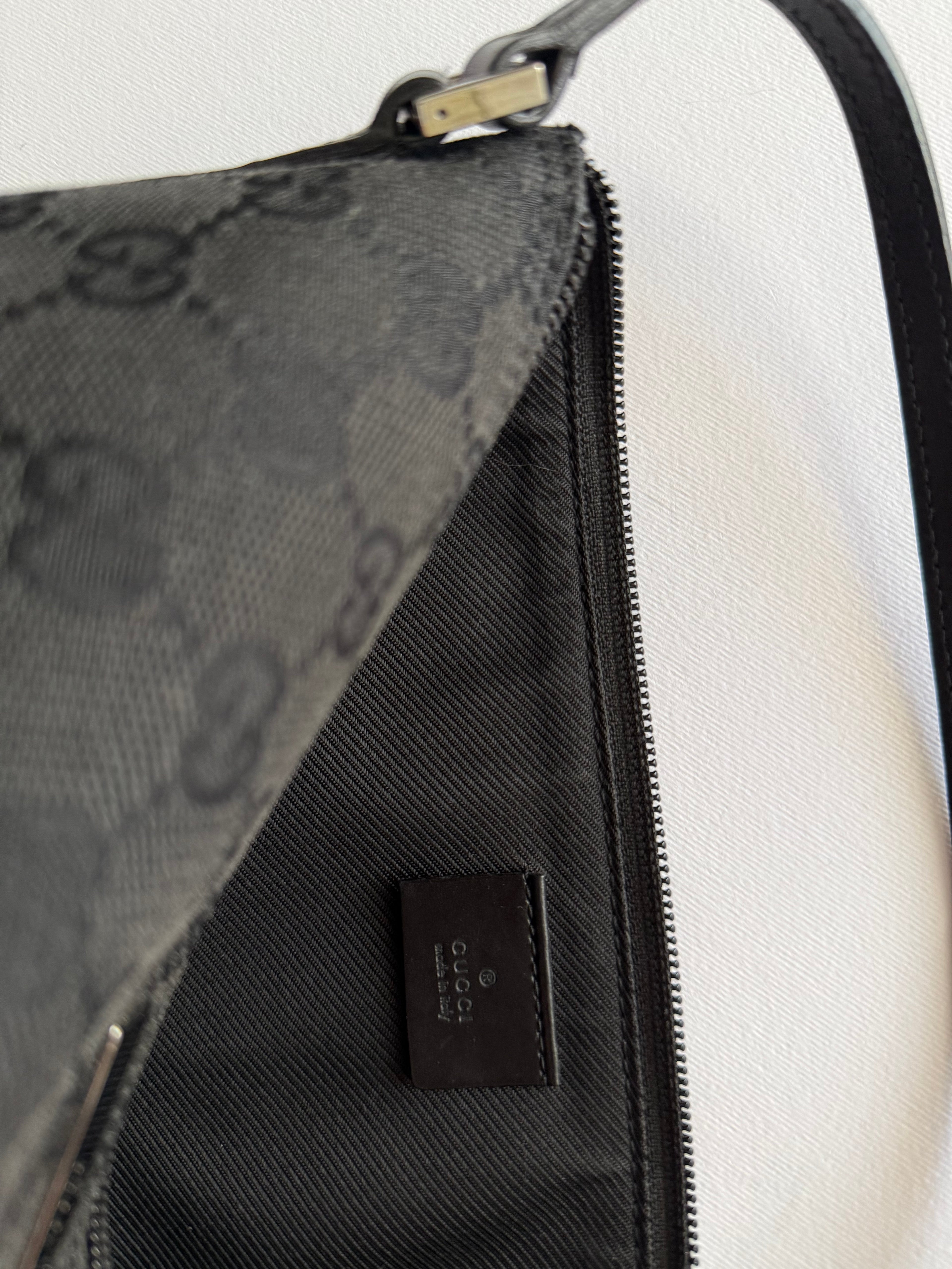 Gucci "boat" bag black