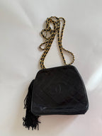 Chanel 70/80s dark blue chain bag