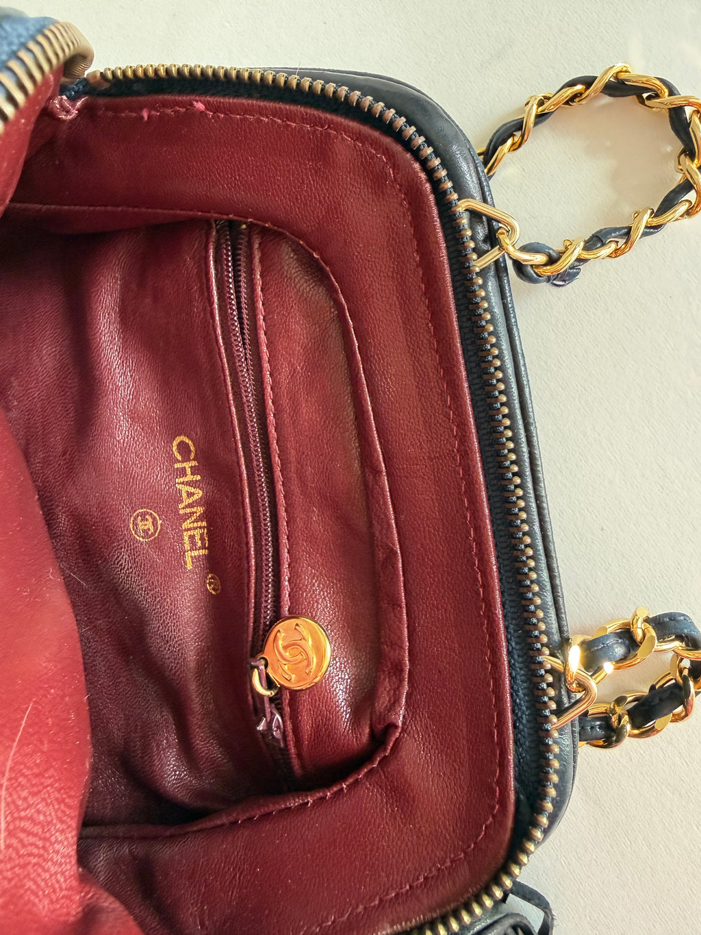 Chanel 70/80s dark blue chain bag