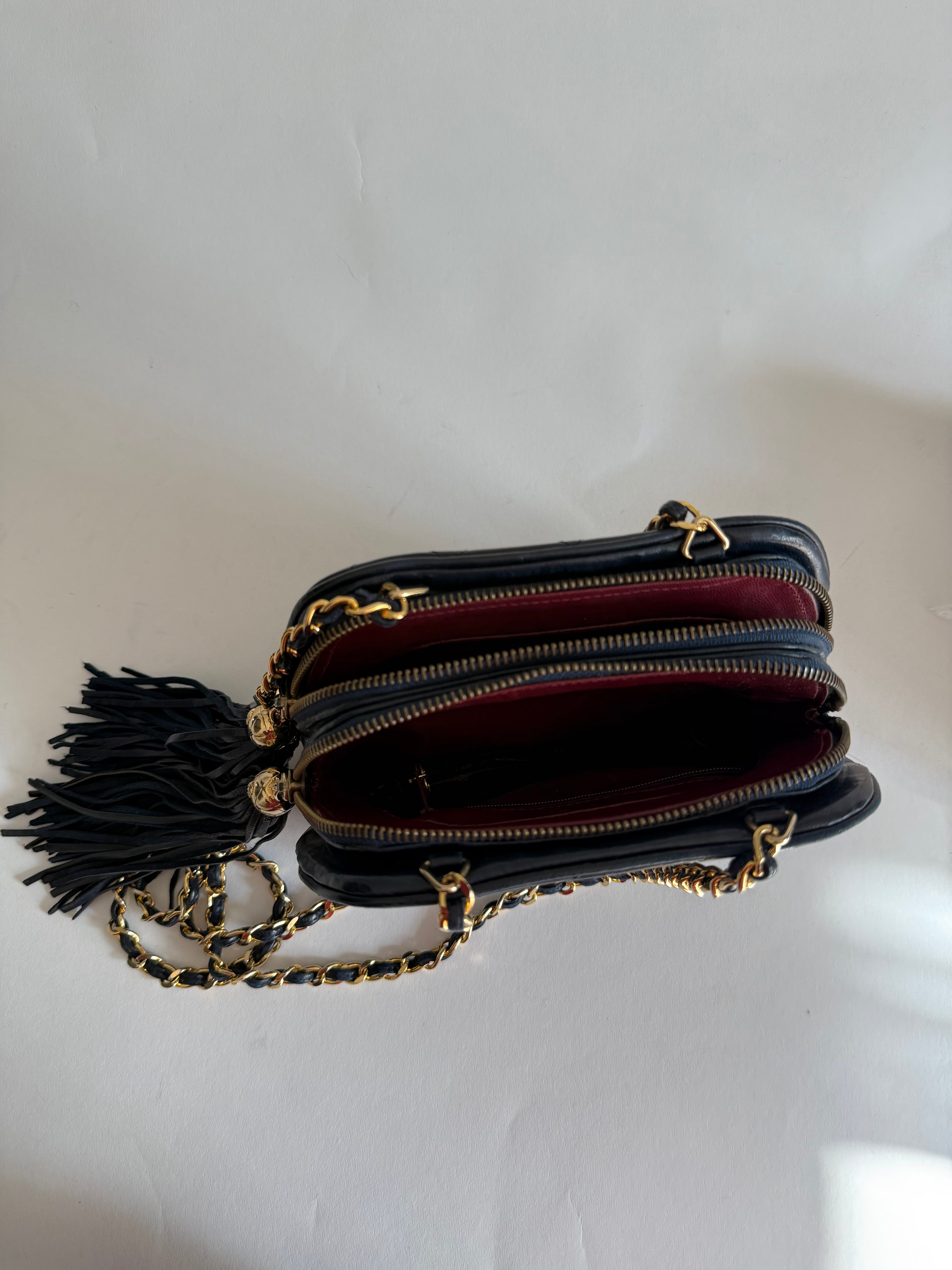 Chanel 70/80s dark blue chain bag