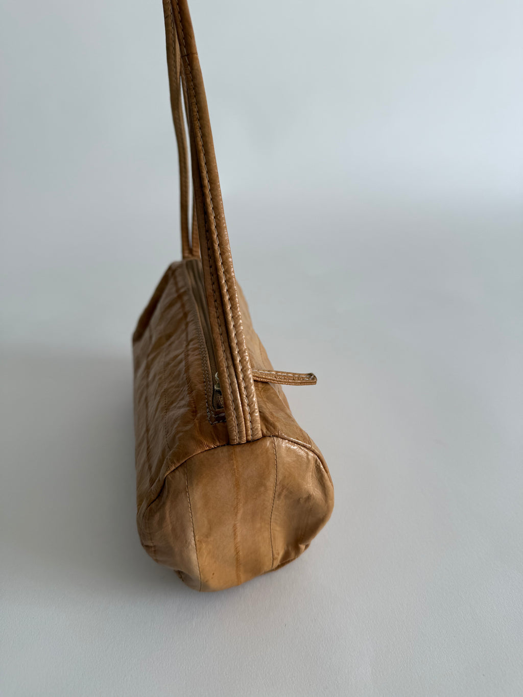 Vintage cream eel purse